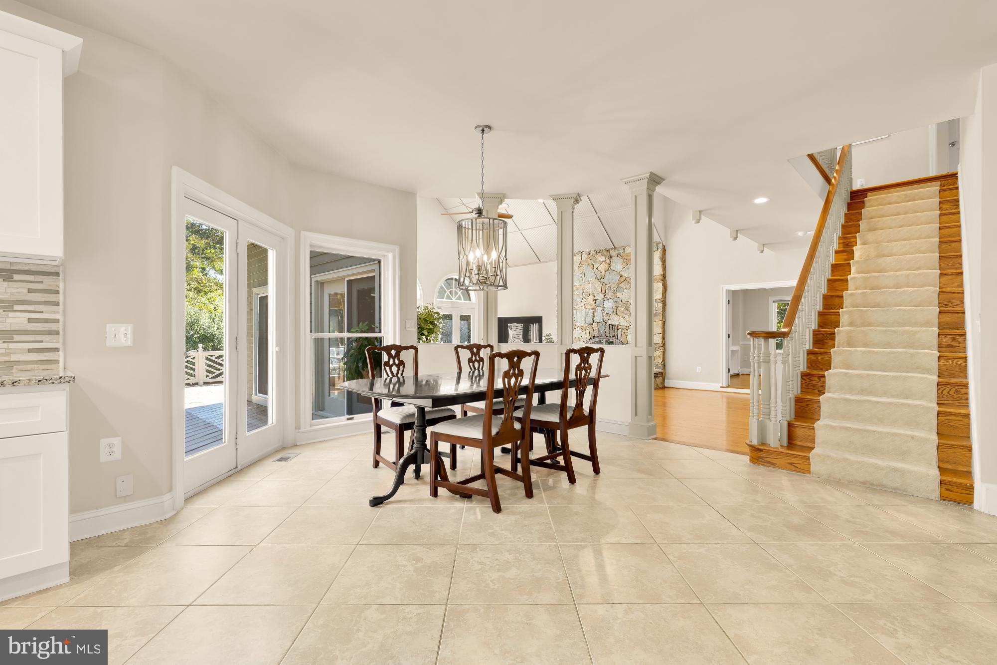 DARNESTOWN HILLS - Residential