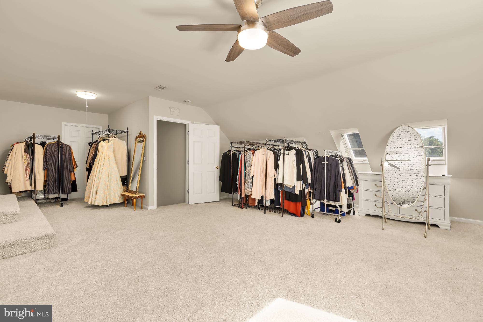 DARNESTOWN HILLS - Residential