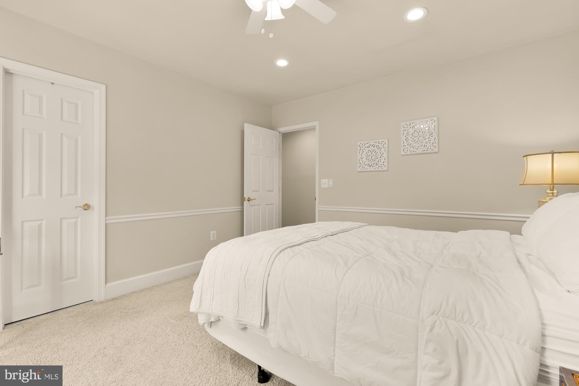 DARNESTOWN HILLS - Residential