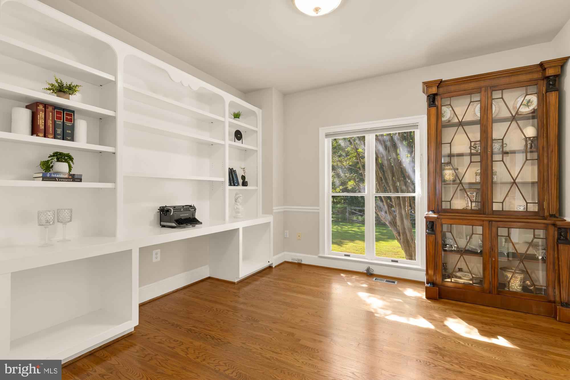 DARNESTOWN HILLS - Residential