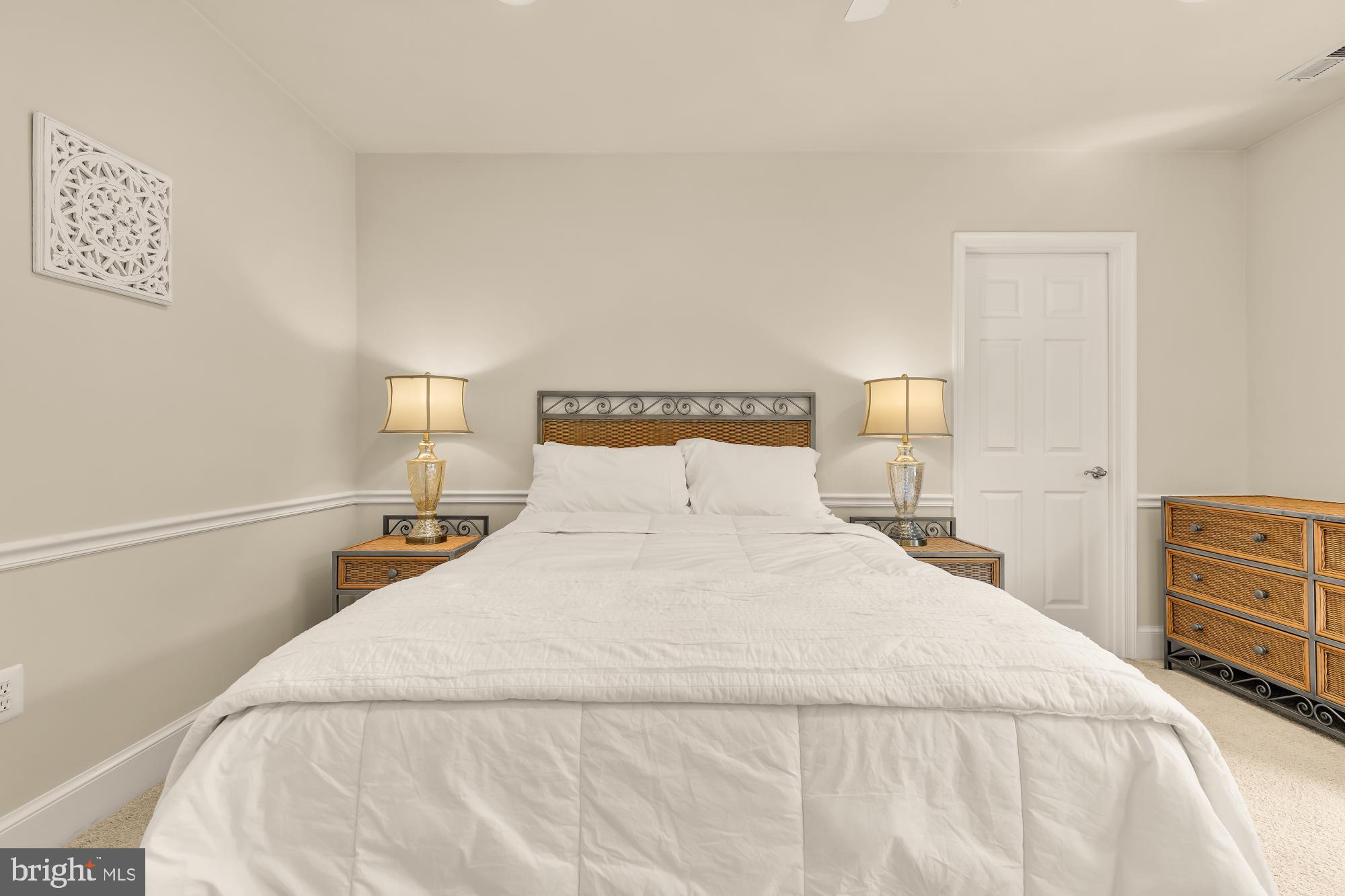 DARNESTOWN HILLS - Residential