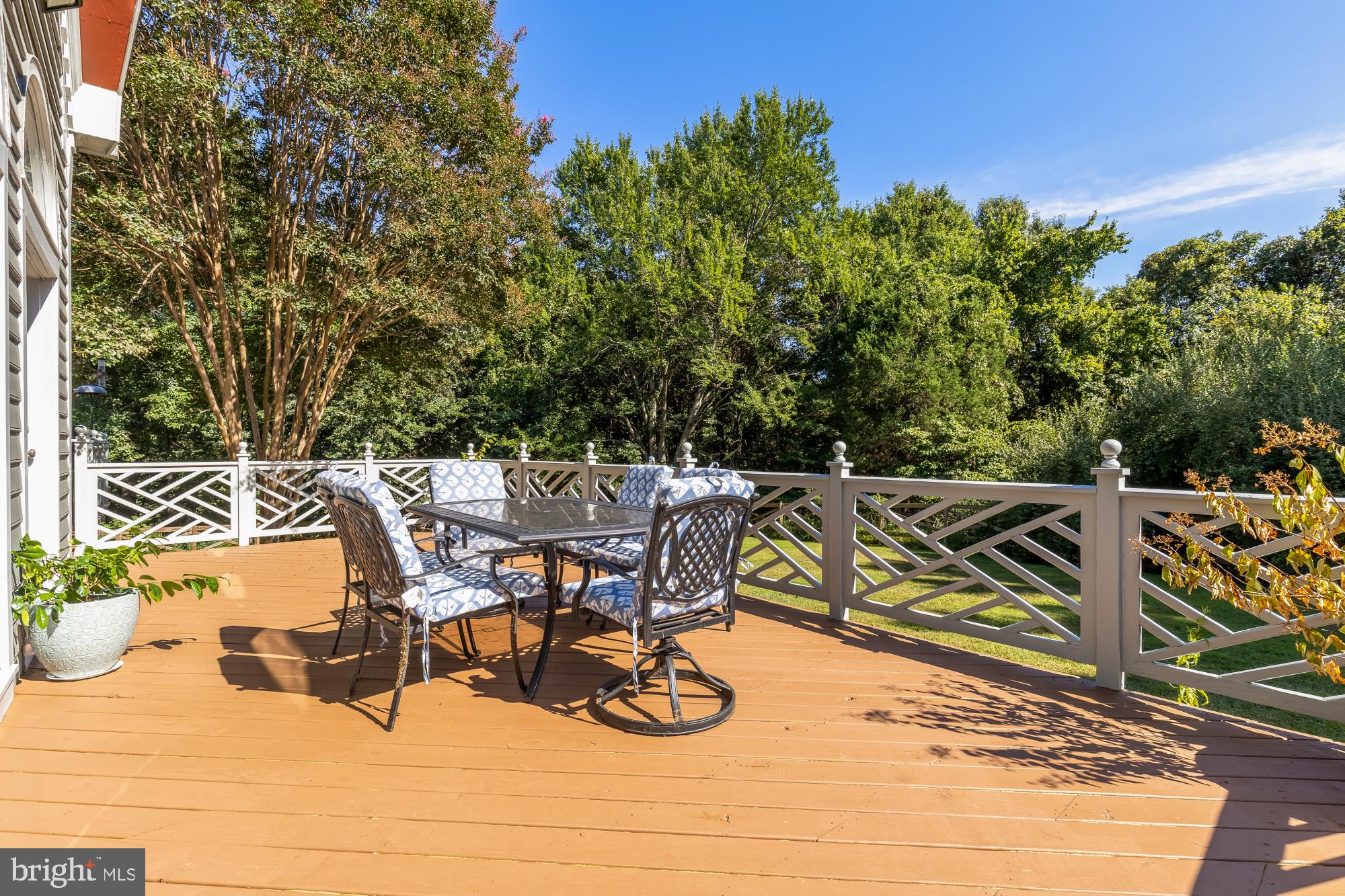 DARNESTOWN HILLS - Residential