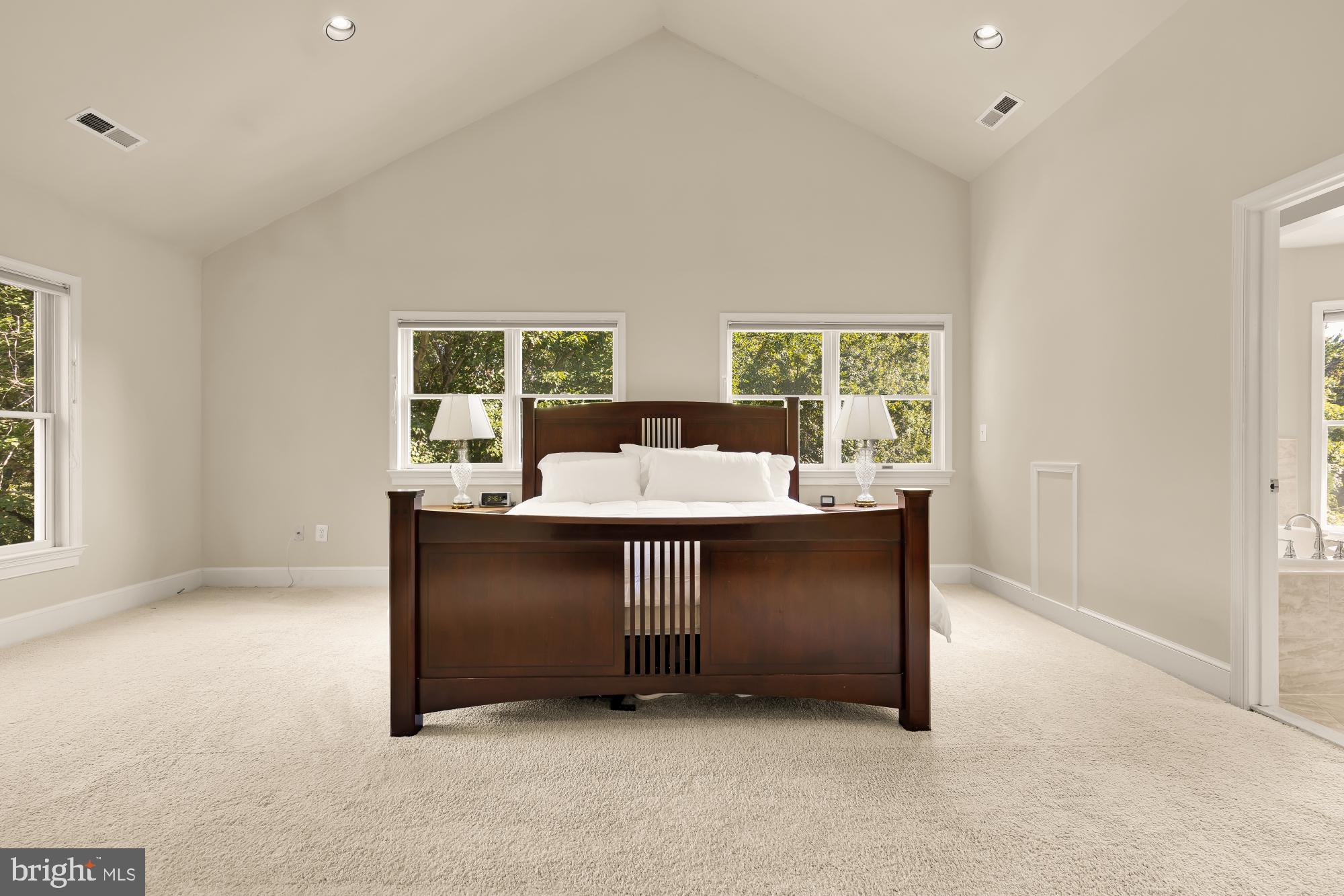 DARNESTOWN HILLS - Residential