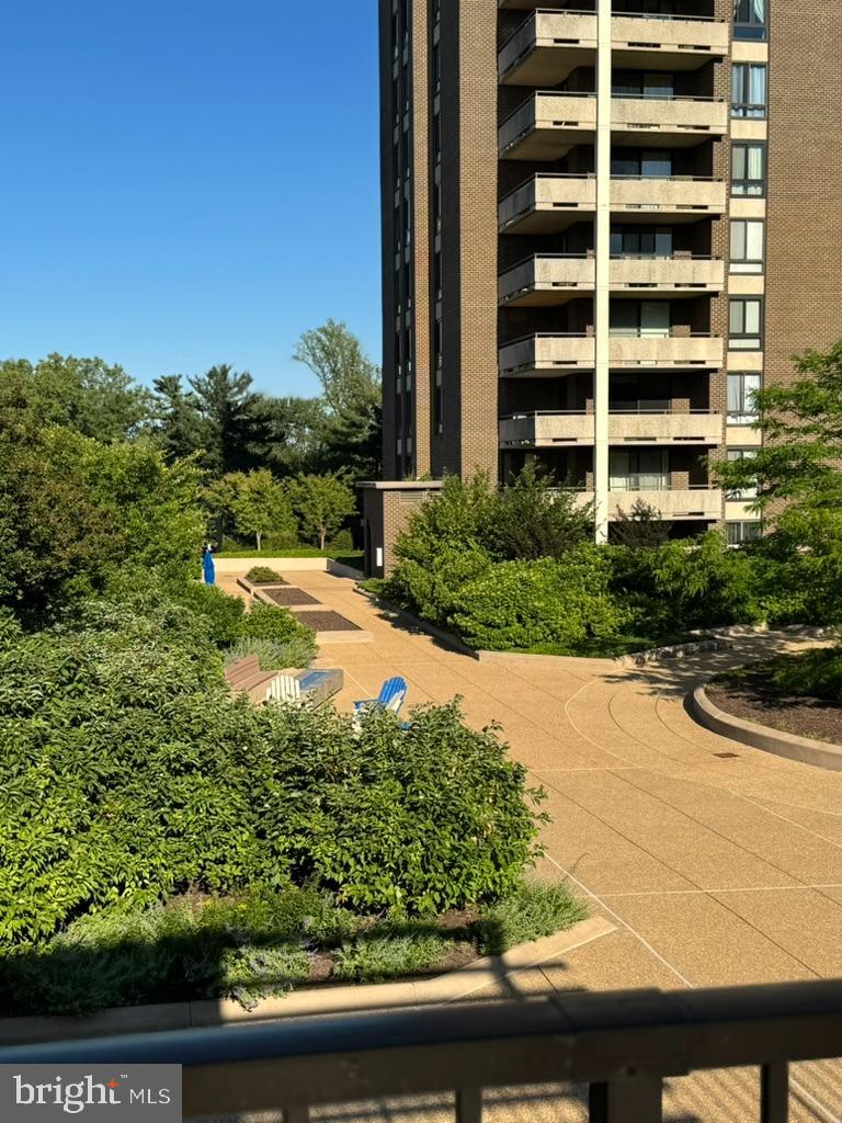 REGENCY AT MCLEAN - Residential