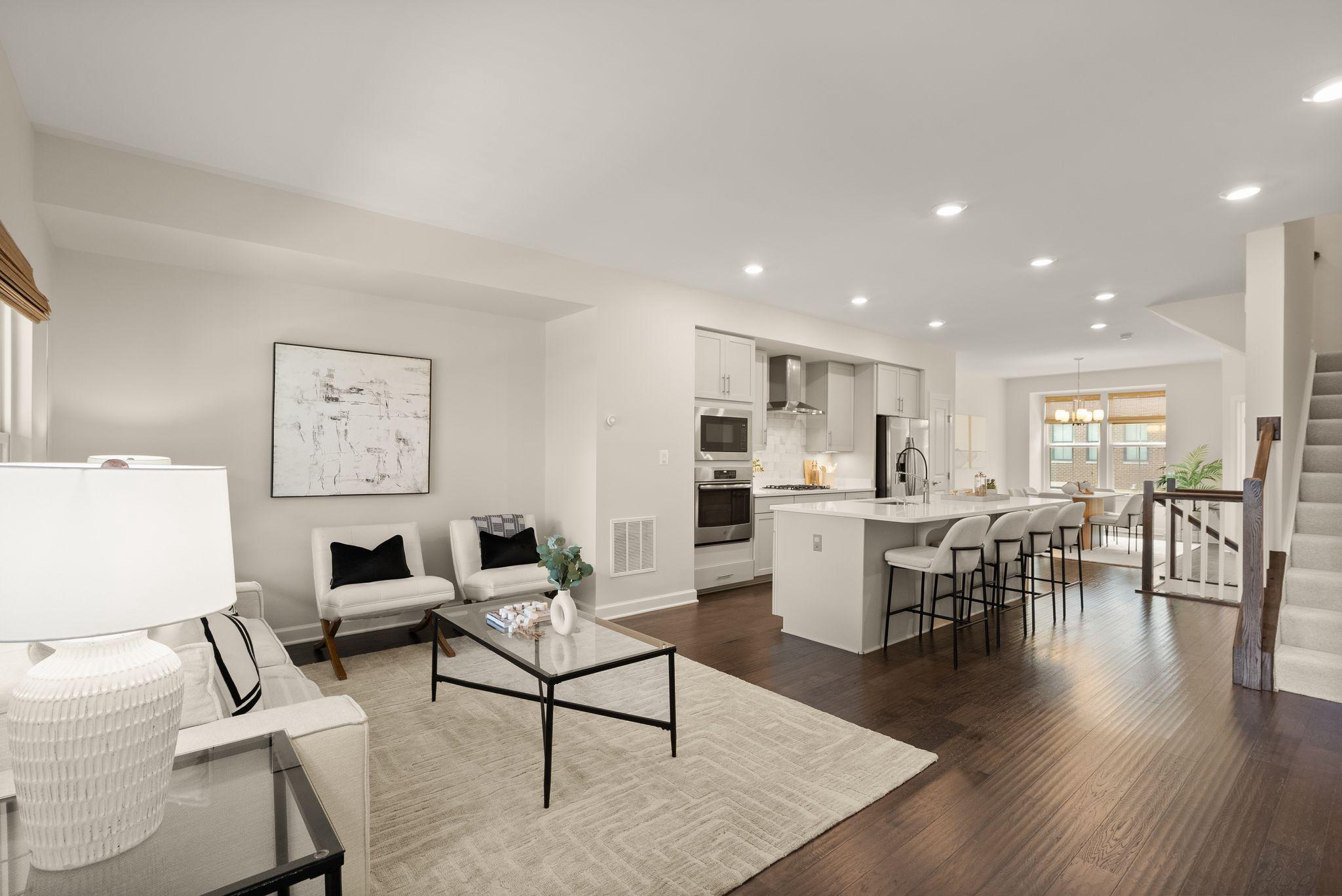 METRO ROW - Residential