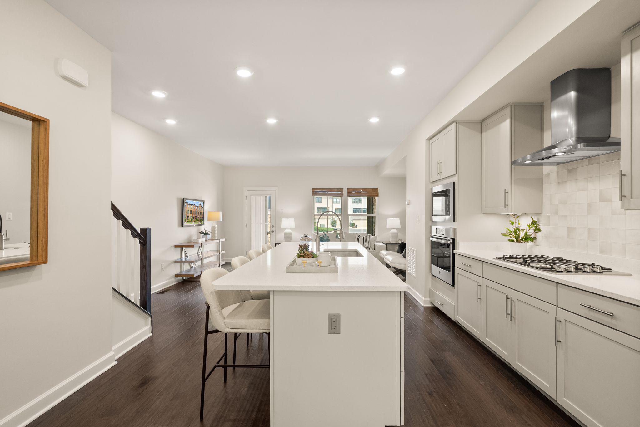 METRO ROW - Residential