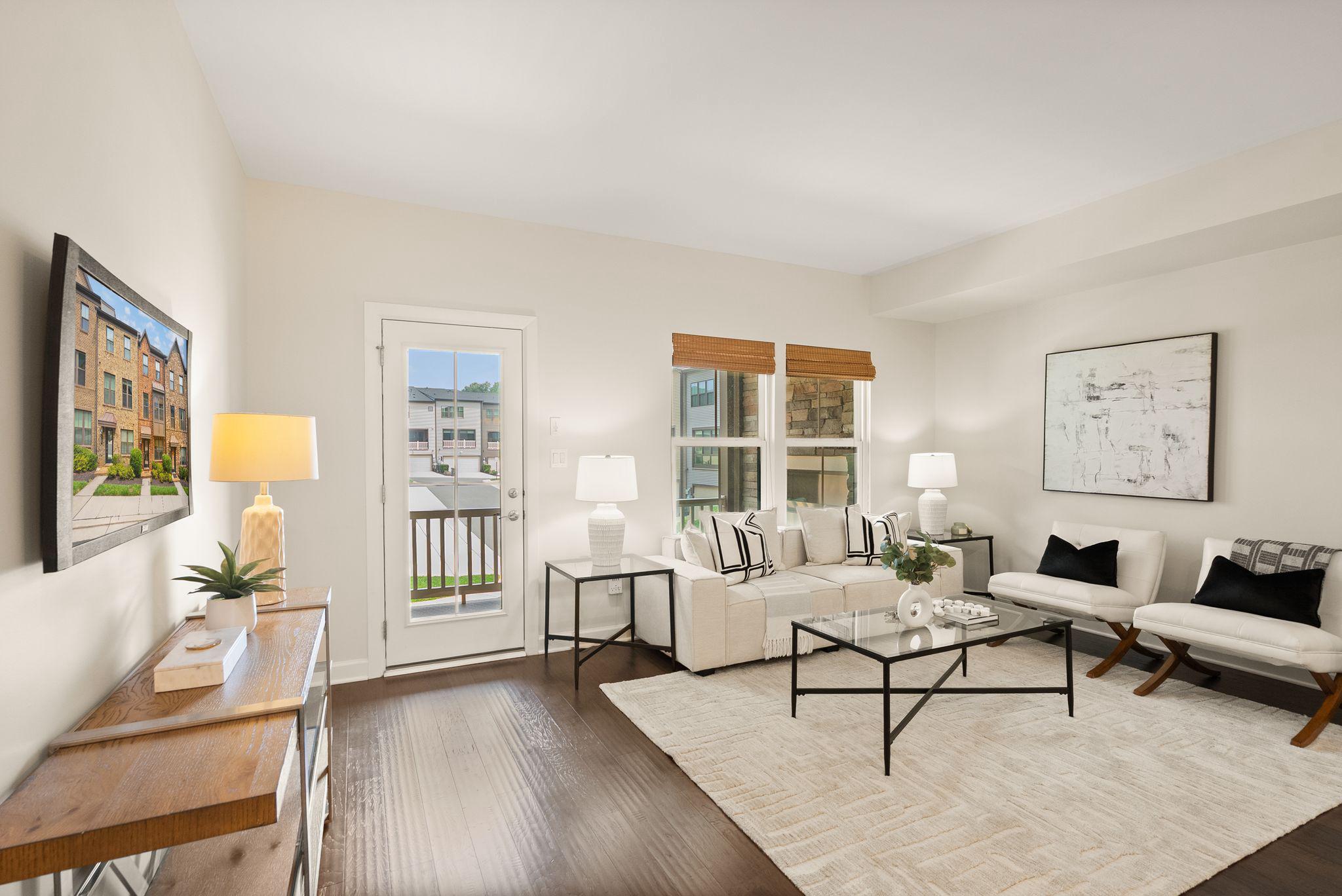 METRO ROW - Residential