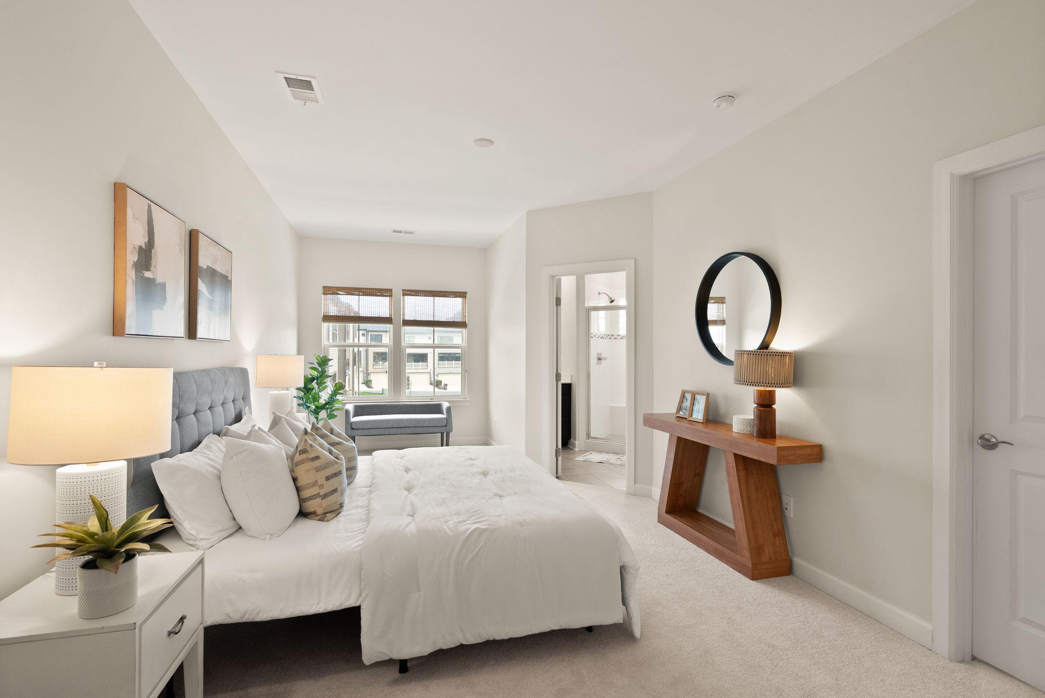 METRO ROW - Residential
