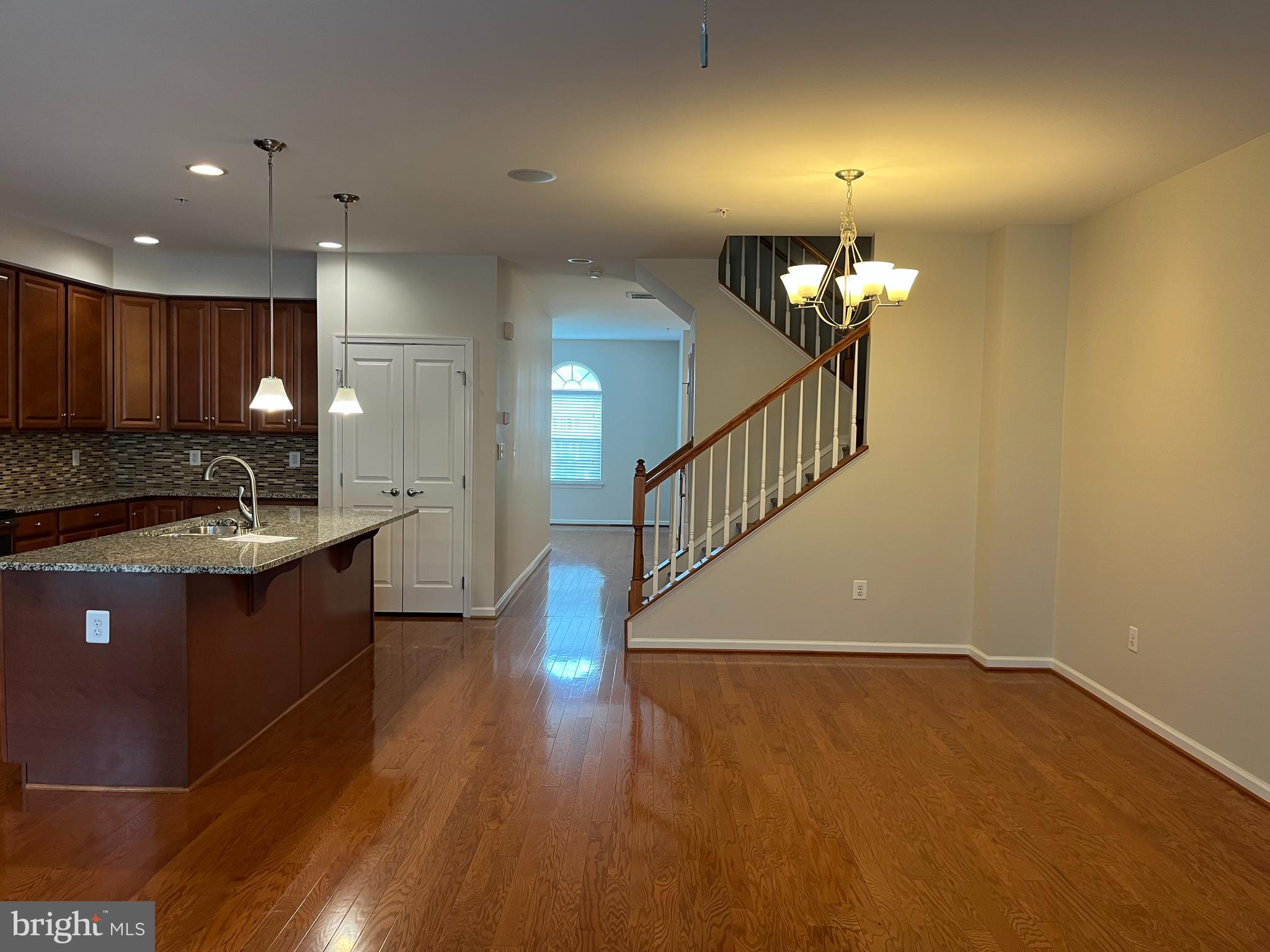 GREENBELT STATION - Residential