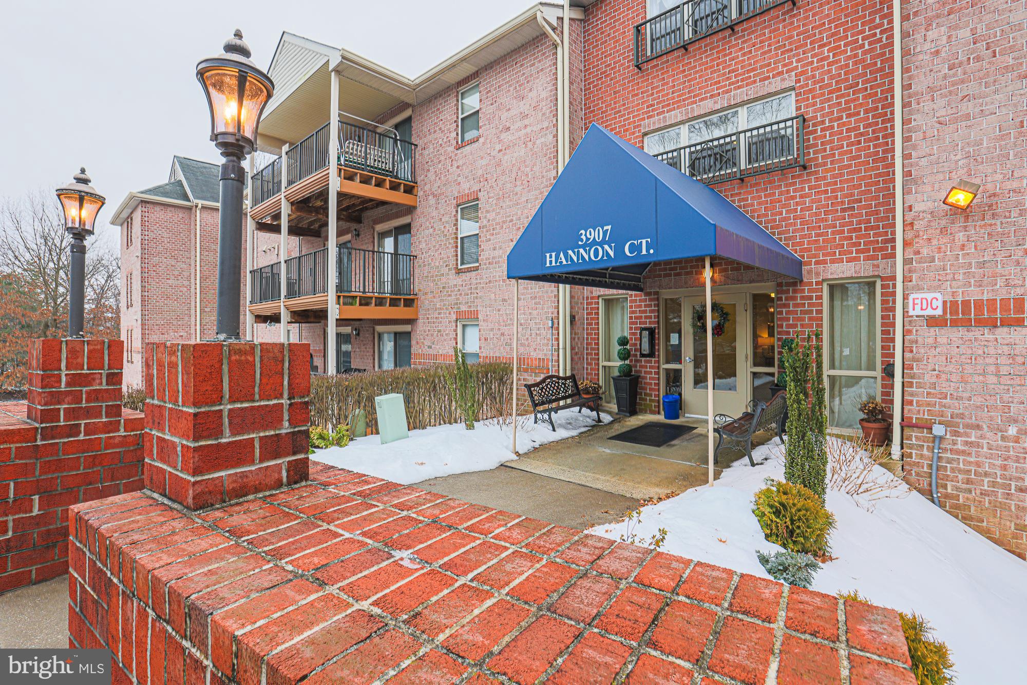 PERRY BROOK CONDOMINIUMS - Residential