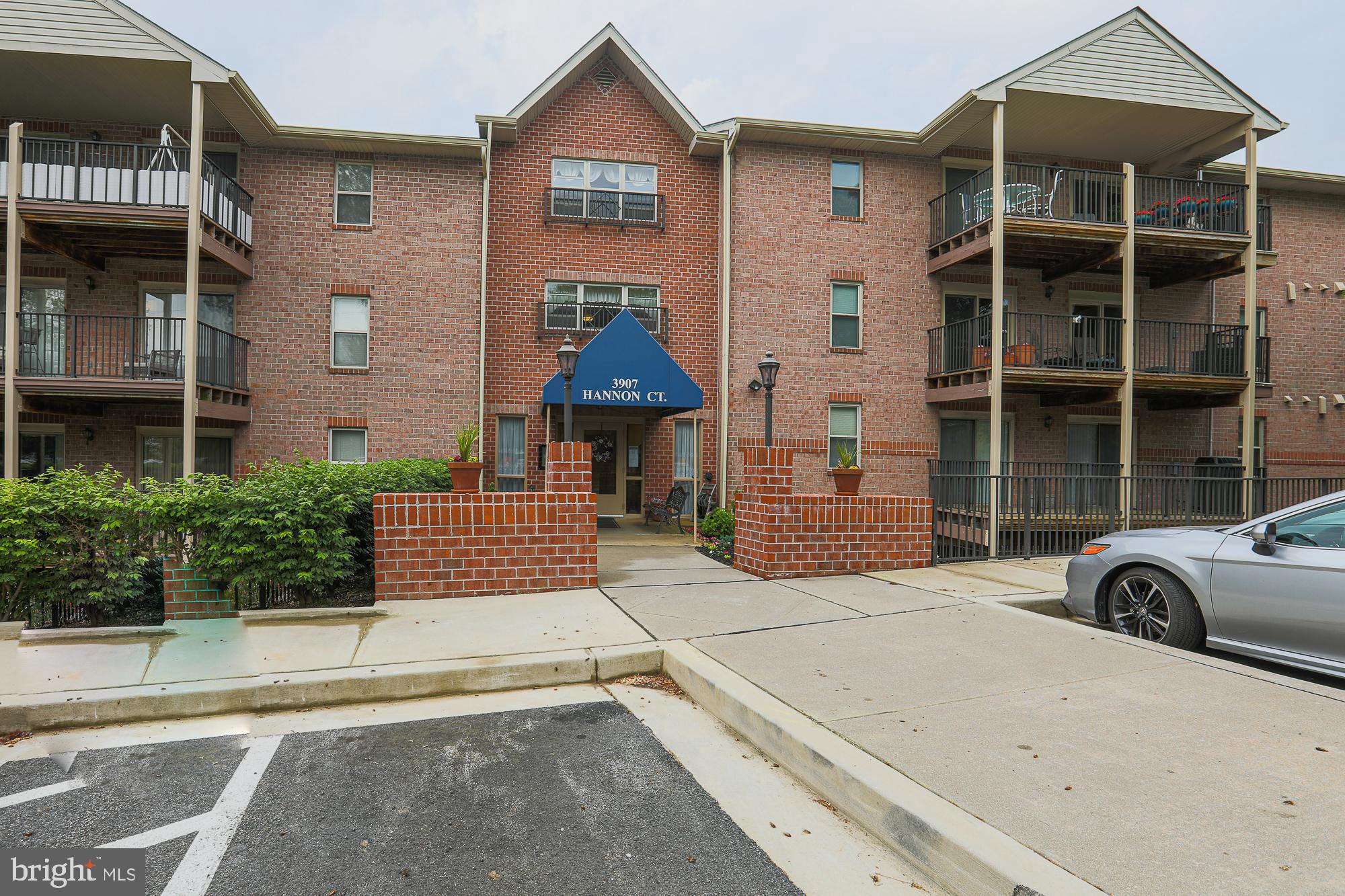 SPACIOUS 3 Bedroom 2 FULL Bath Condo in Silver Ridge offers First Floor Living  * Large eat in kitchen with GRANITE countertops leading to deck * Anderson Slider doors * OPEN concept living room and dining room * Chair rail * Ceiling fans * In unit laundry * PRIMARY suite with walk in closet * TWO additional bedrooms and a FULL Bath * New Water heater (2026) Large storage closet/pantry *Deck * Elevator * Handicap Accessible * Close to major arteries, restaurants and shopping!

Seller will consider reasonable offers.