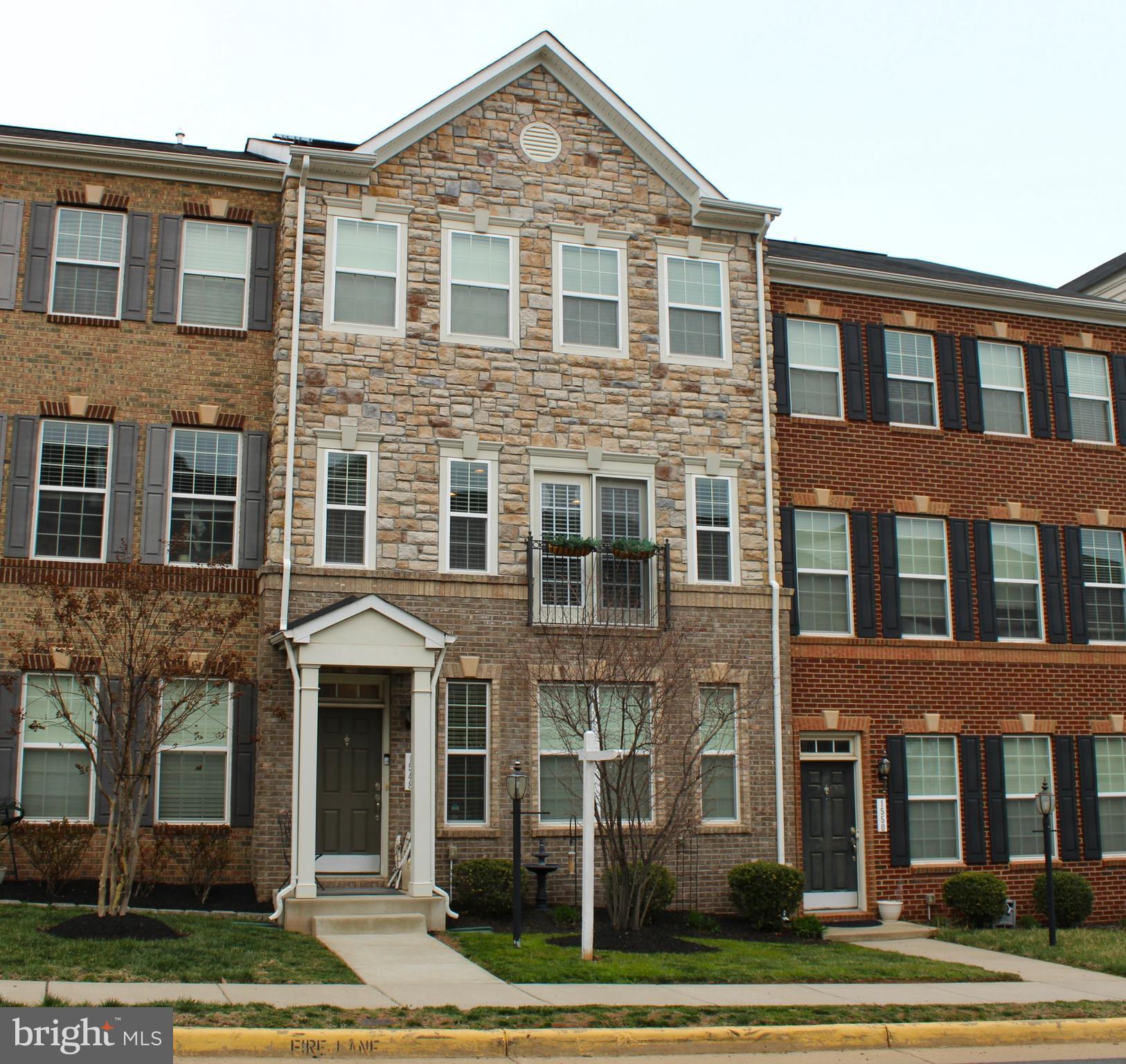 RIVER POINTE - Residential Lease