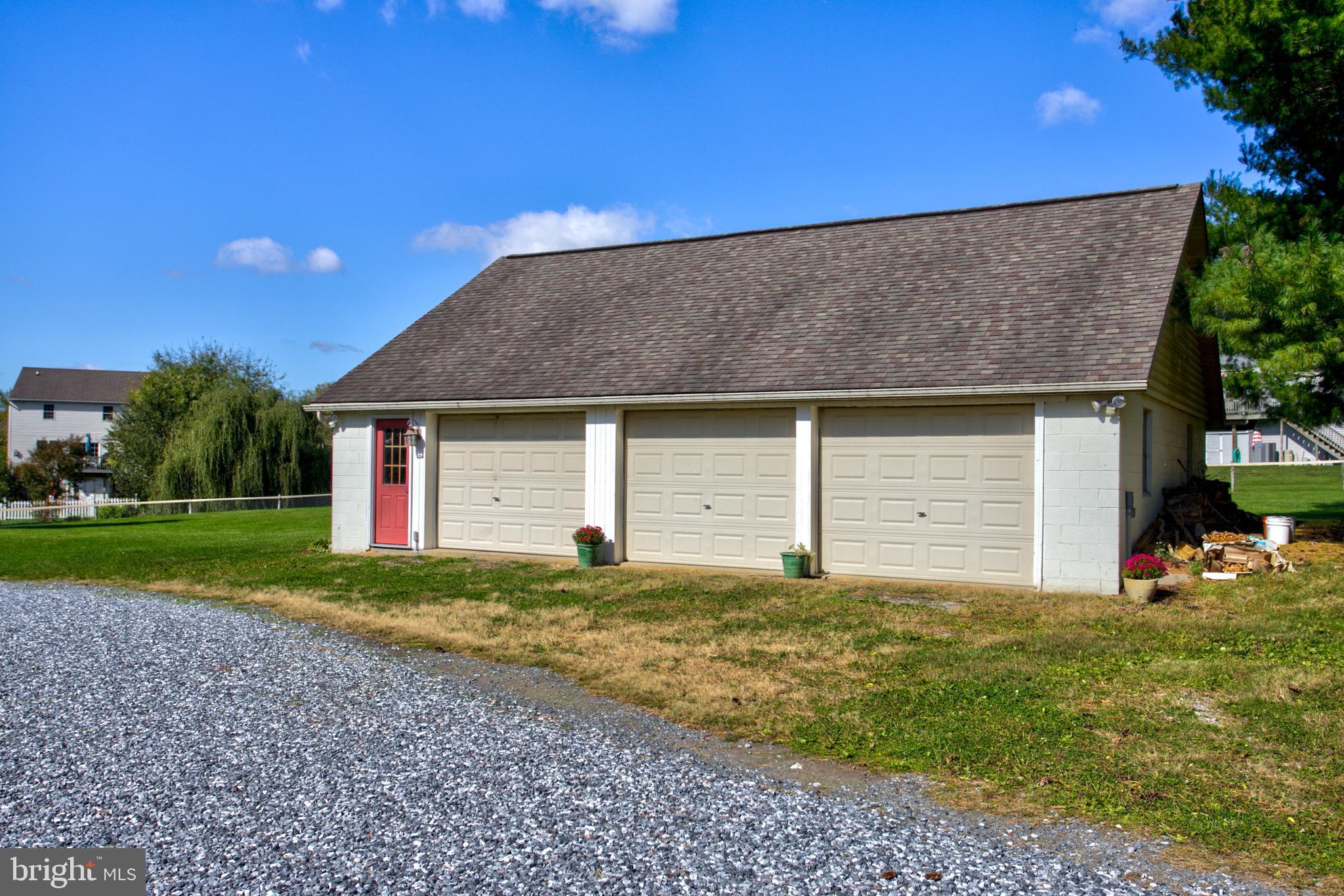 PINE HILL ESTATES - Residential