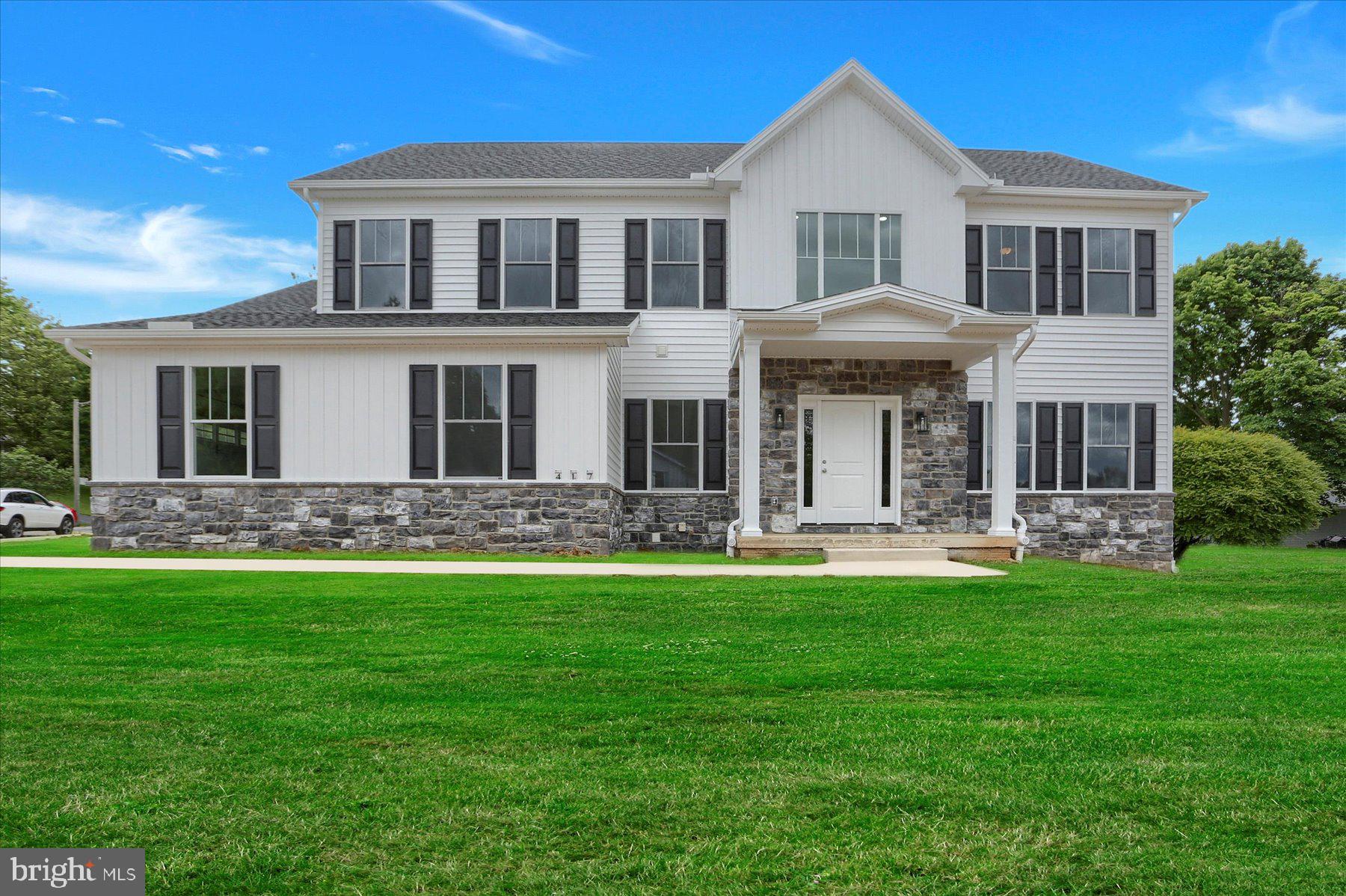 NICHOLAS MANOR - Residential