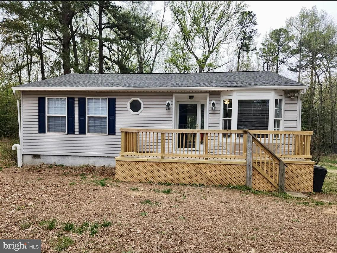 Welcome home to this completely renovated 2-bedroom, 1-bath rental featuring a stylish kitchen with quartz countertops, spacious bedrooms, and updated finishes throughout. Enjoy the outdoors on the oversized rear deck—perfect for entertaining—or unwind on the charming front porch. Conveniently located for an easy commute to Dahlgren, Maryland, or the Fredericksburg area—perfect for work or play! Convenient, comfortable, and move-in ready!