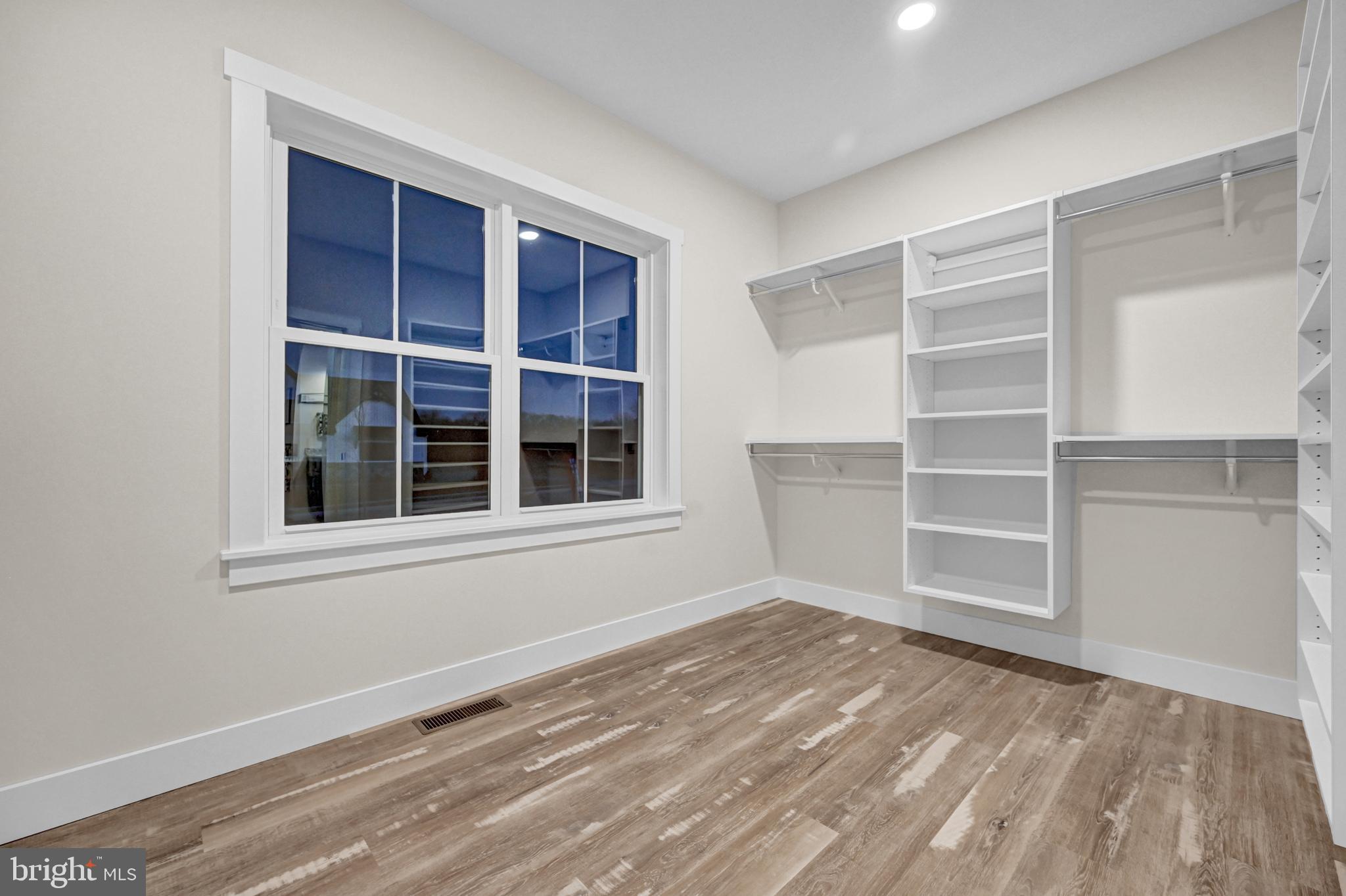 FARMBROOKE MEADOWS - Residential