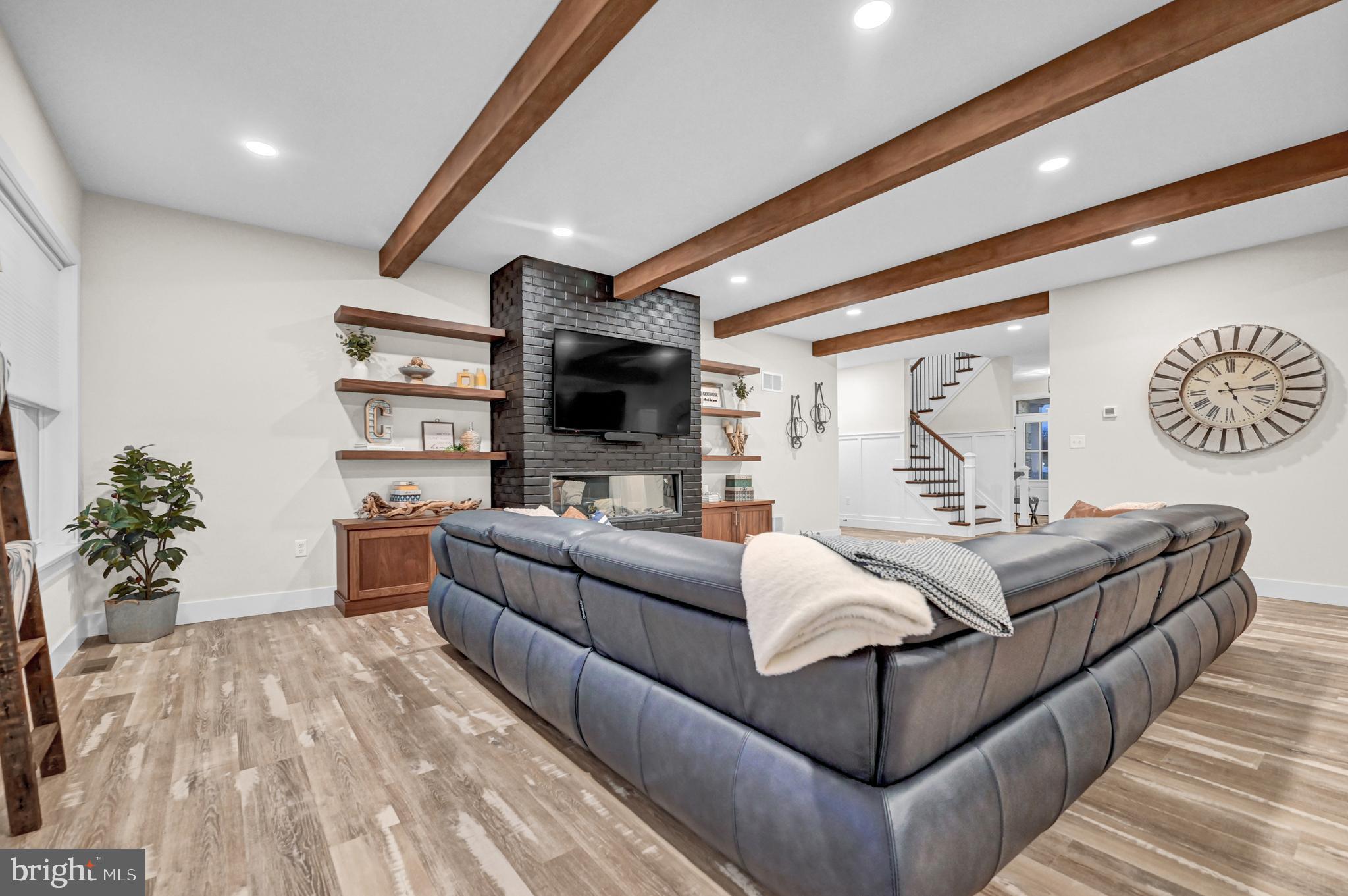 FARMBROOKE MEADOWS - Residential