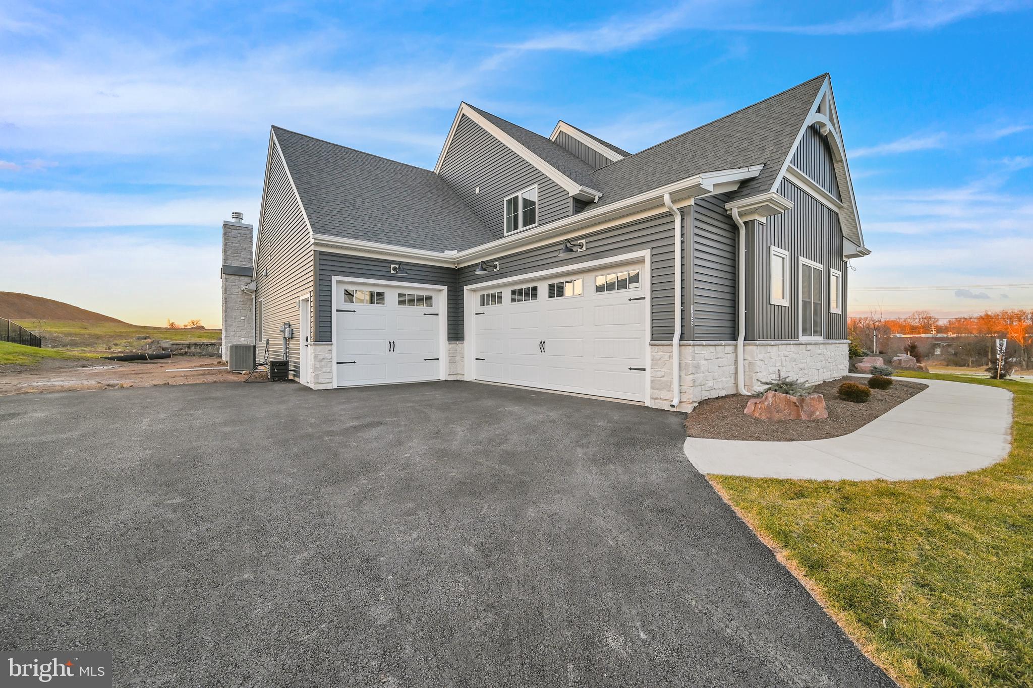 FARMBROOKE MEADOWS - Residential