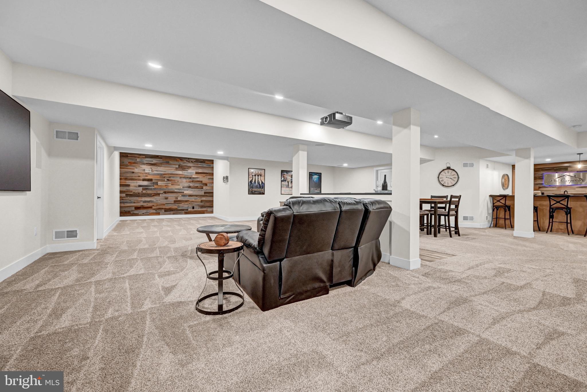 FARMBROOKE MEADOWS - Residential