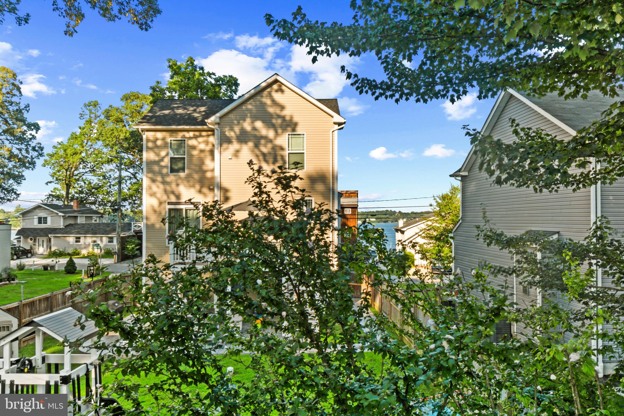 HERALD HARBOR - Residential