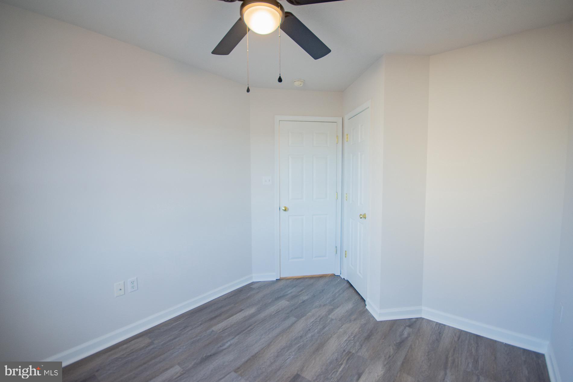 SOUTH QUEEN TOWNHOUSES - Residential Lease
