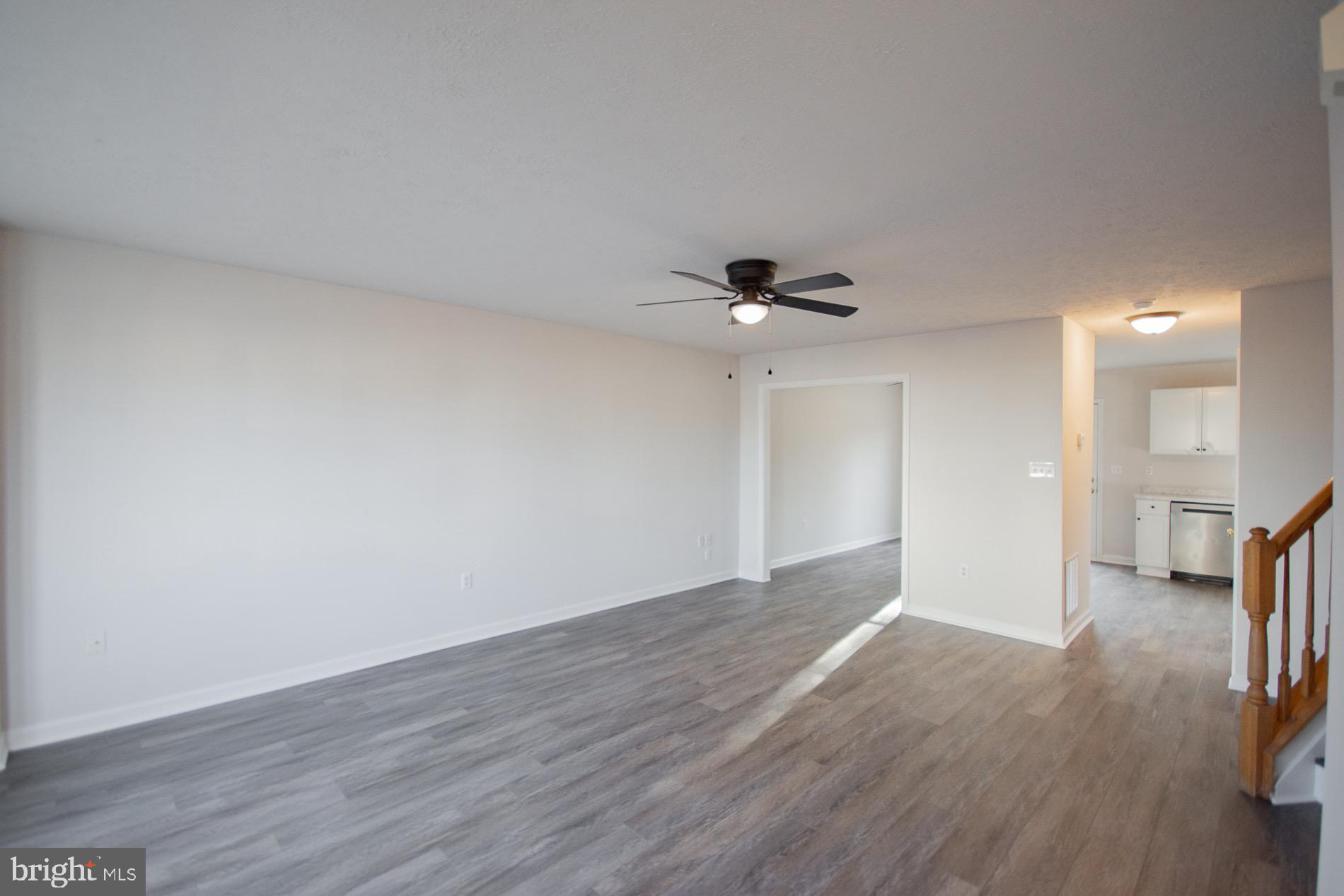 SOUTH QUEEN TOWNHOUSES - Residential Lease