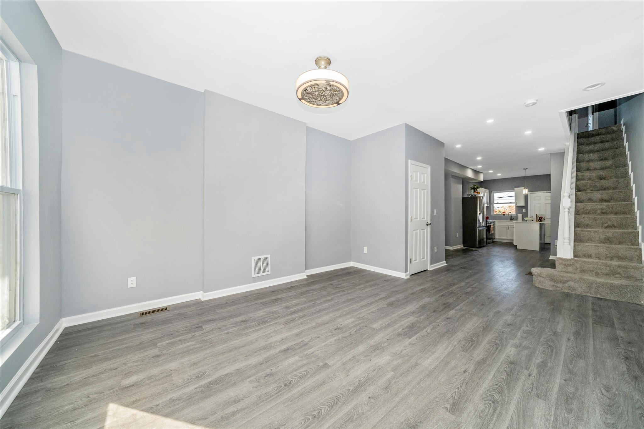 LEXINGTON - Residential