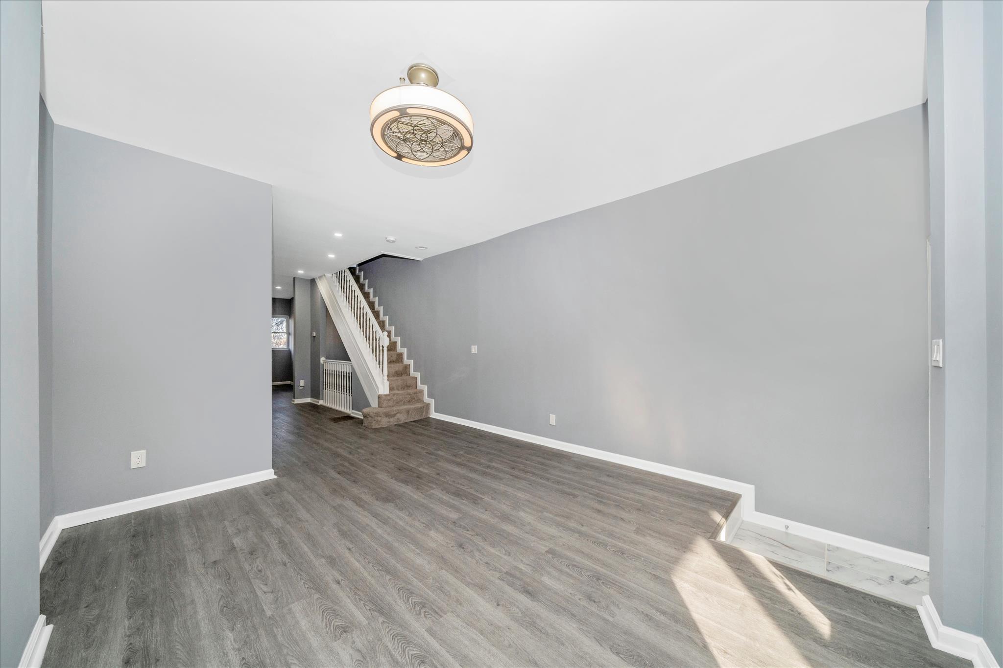 LEXINGTON - Residential