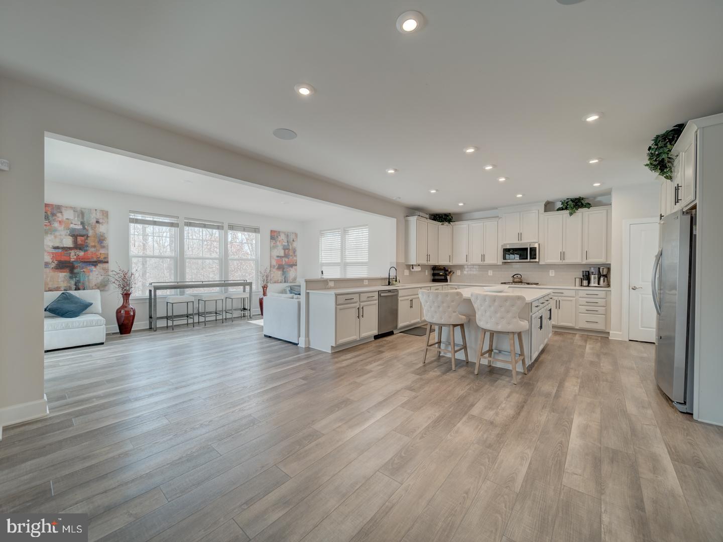 BRADLEY SQUARE - Residential