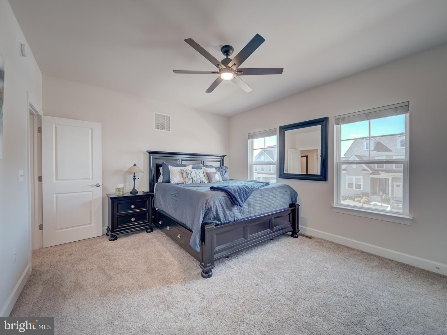 BRADLEY SQUARE - Residential
