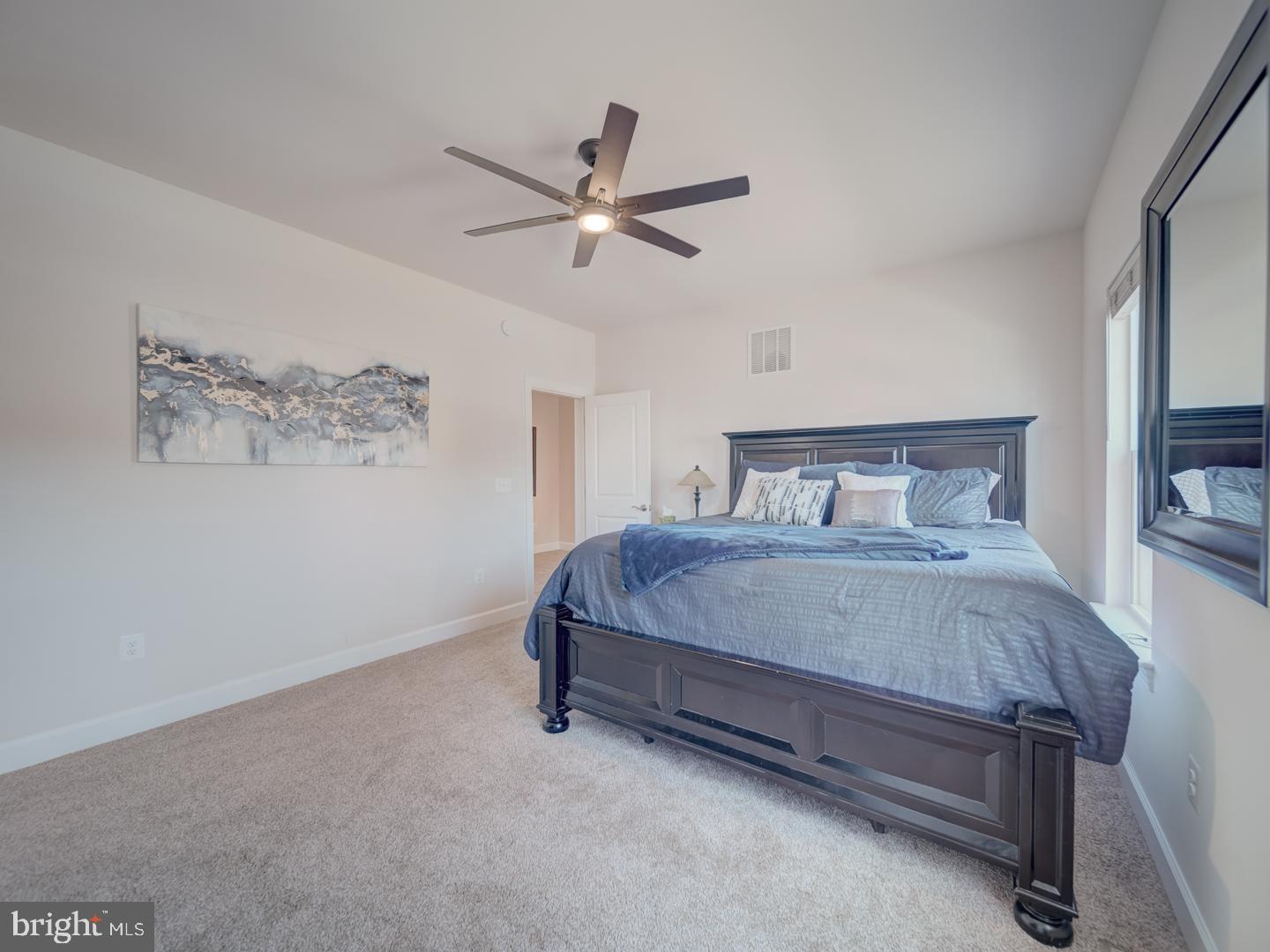 BRADLEY SQUARE - Residential