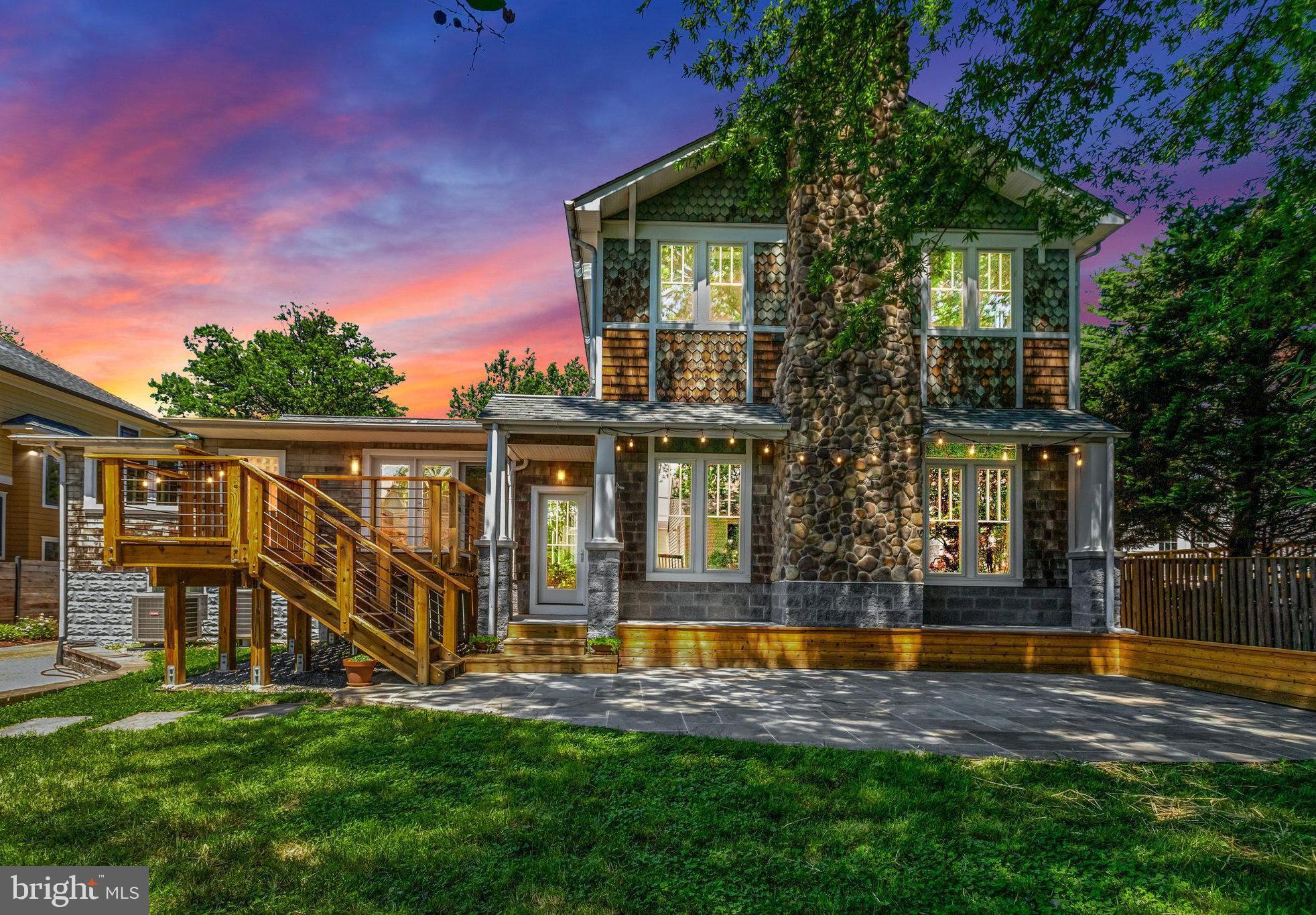 ADDISON HEIGHTS - Residential