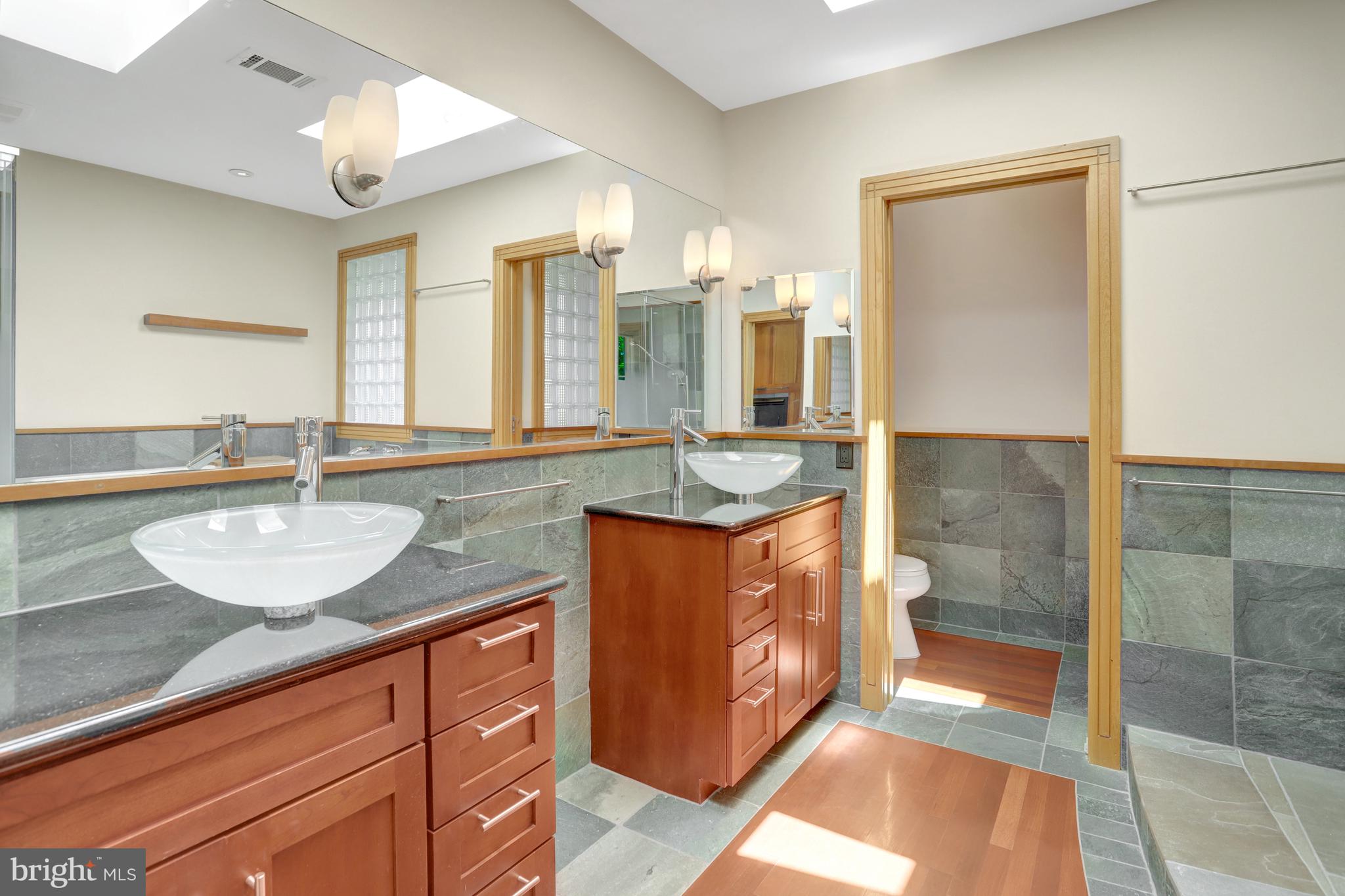 ADDISON HEIGHTS - Residential