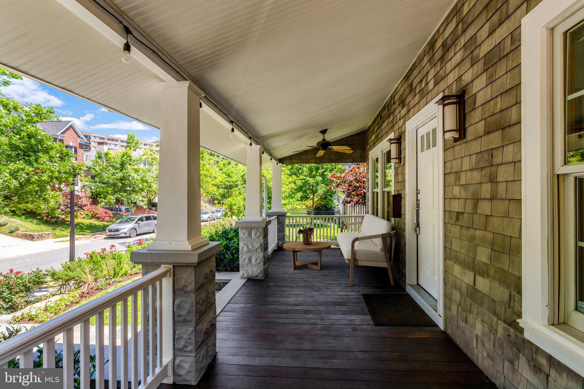 ADDISON HEIGHTS - Residential