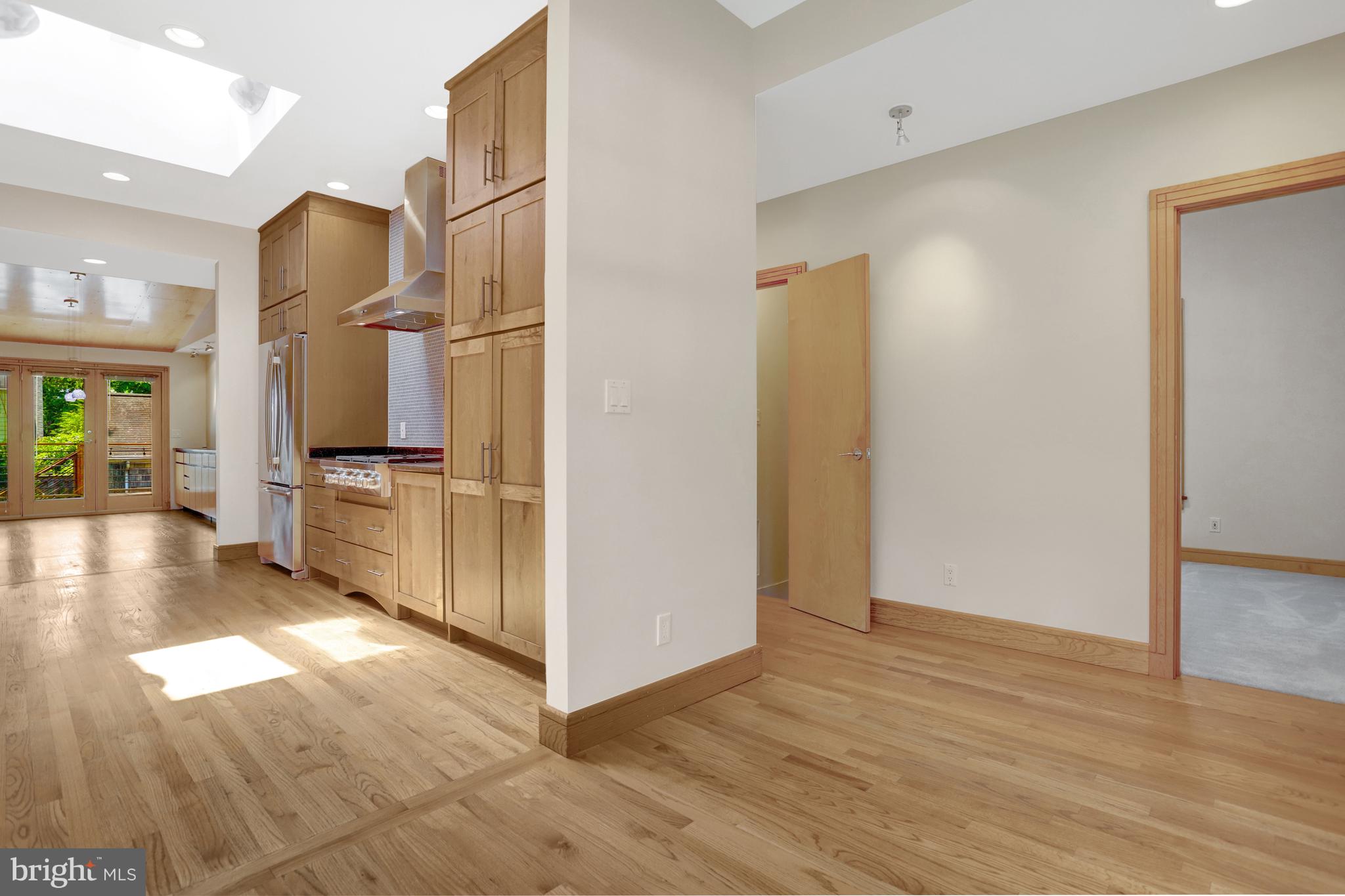 ADDISON HEIGHTS - Residential