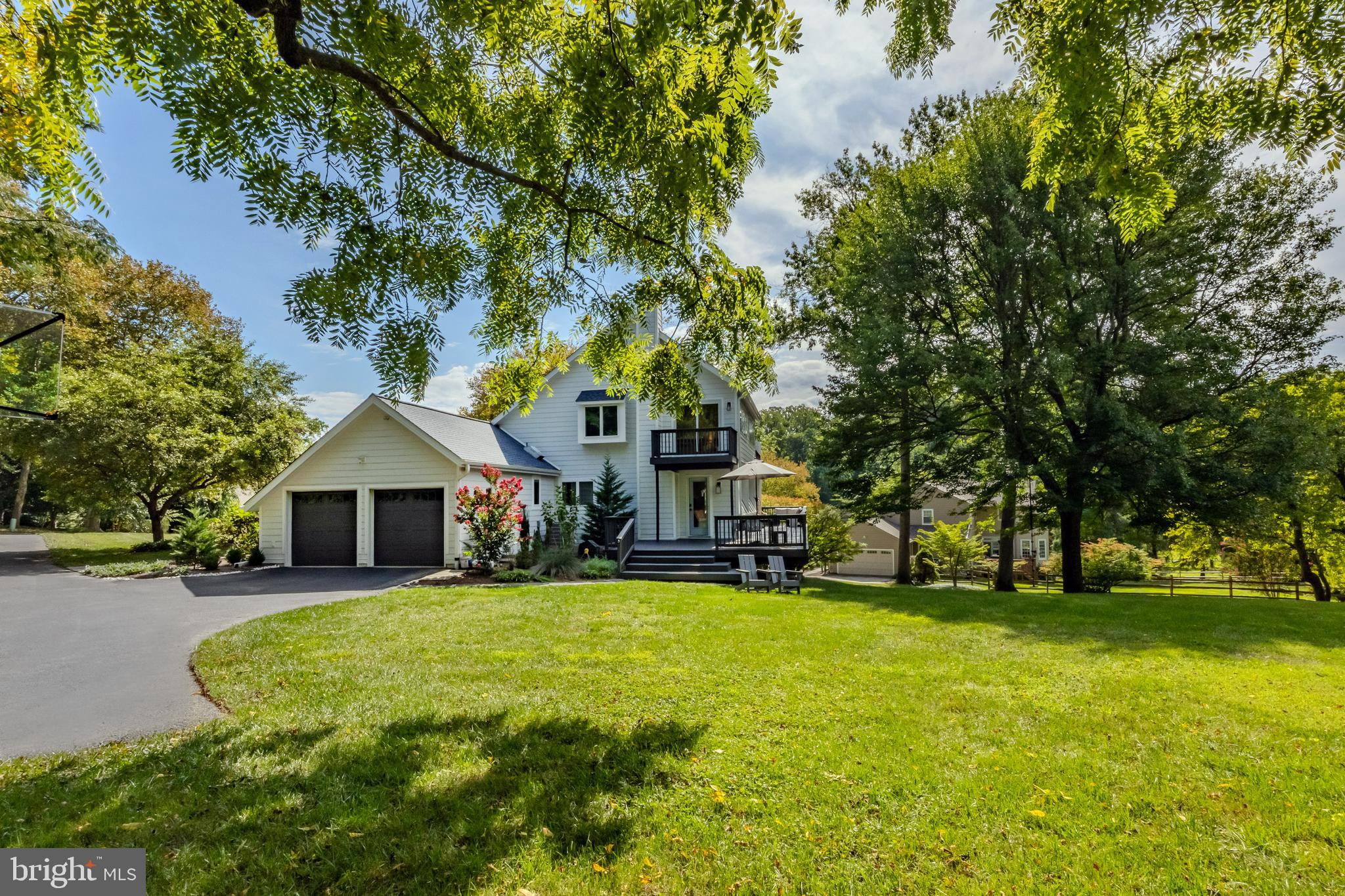 NEWTOWN SQ - Residential