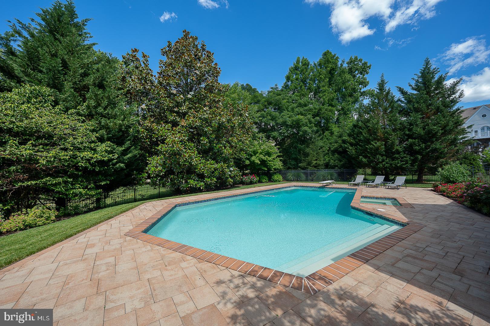 SPRINGTON RESERVE - Residential