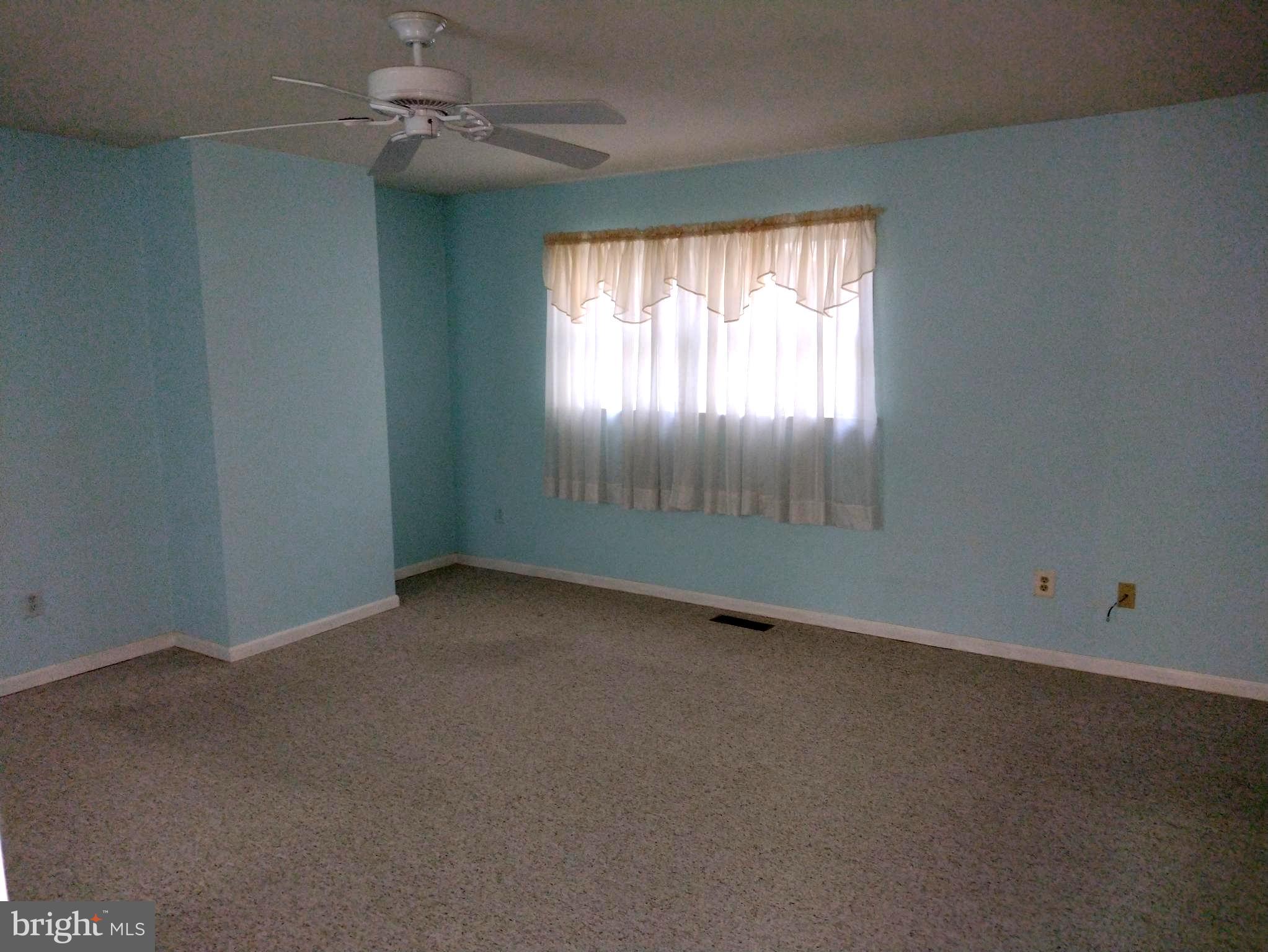 HUNTERS RUN - Residential