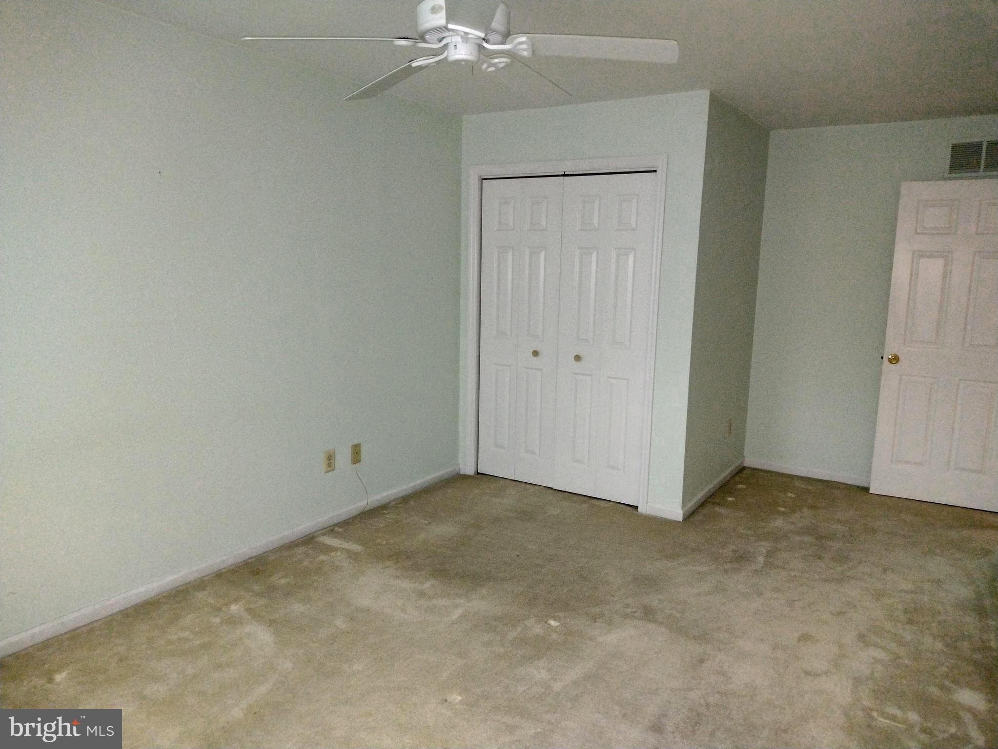 HUNTERS RUN - Residential