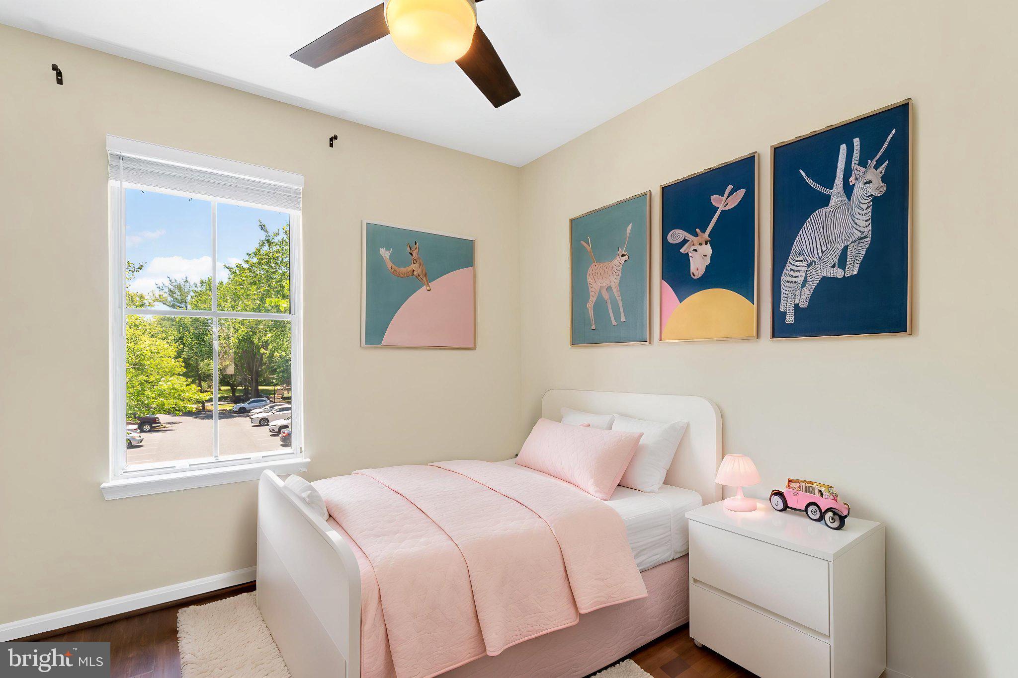 WILLIAMSBURG VILLAGE - Residential