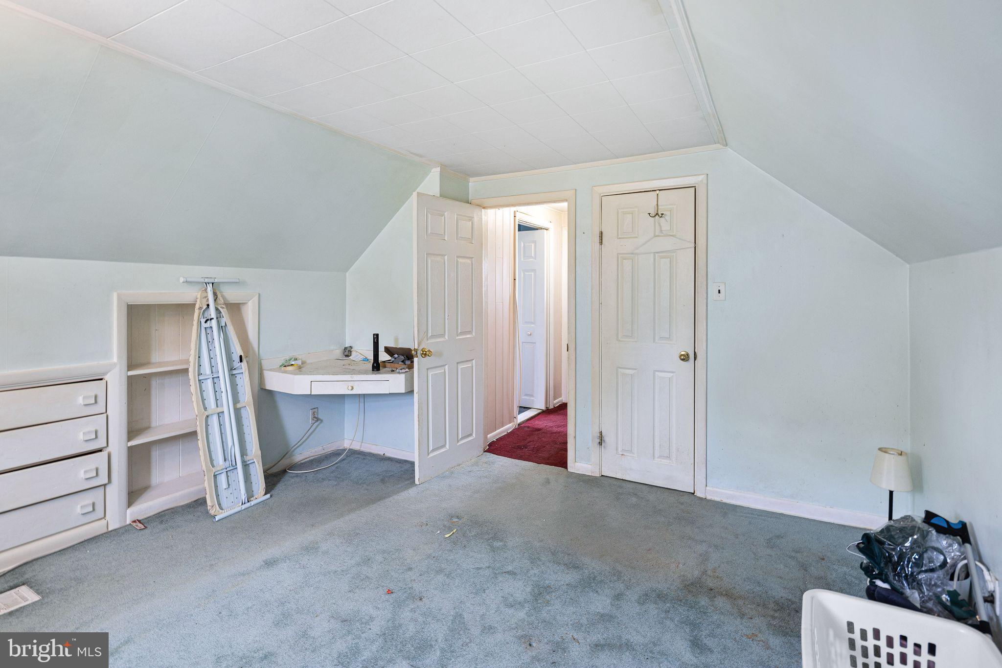 SOMERTON - Residential
