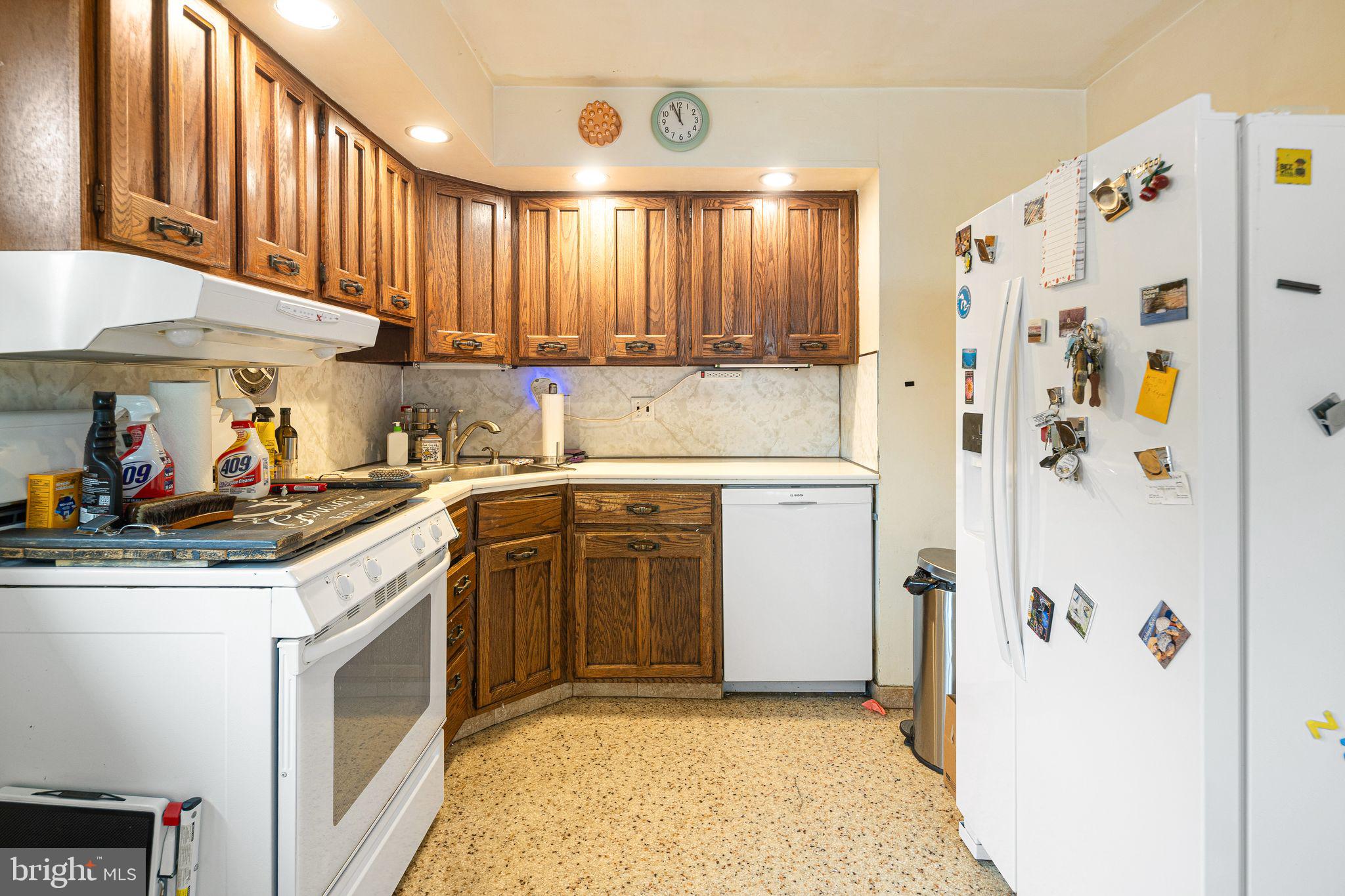 SOMERTON - Residential