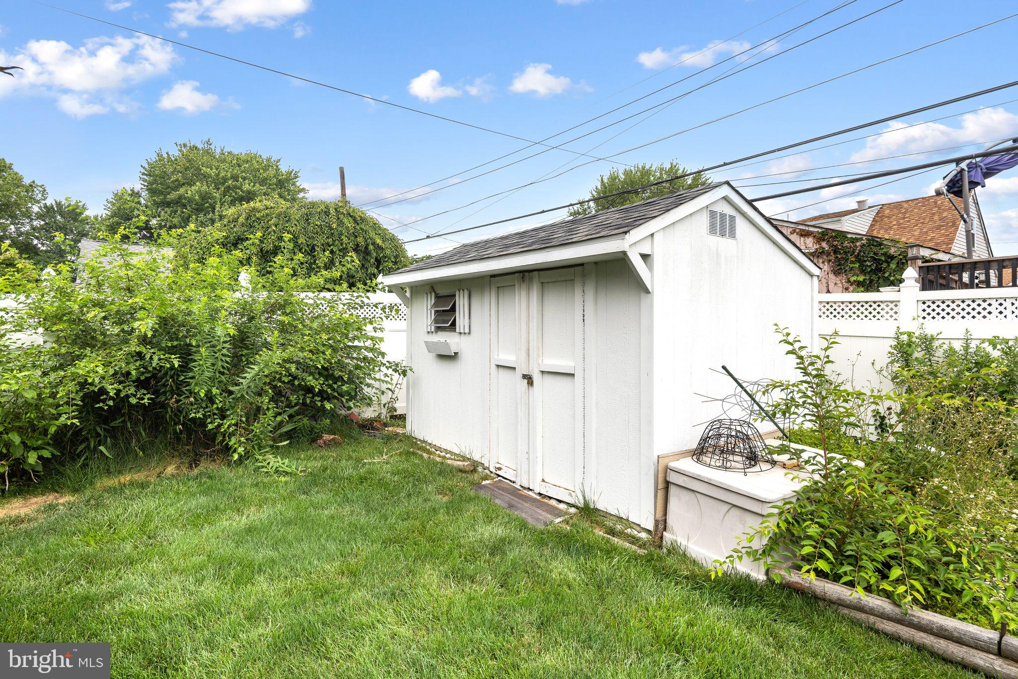 SOMERTON - Residential