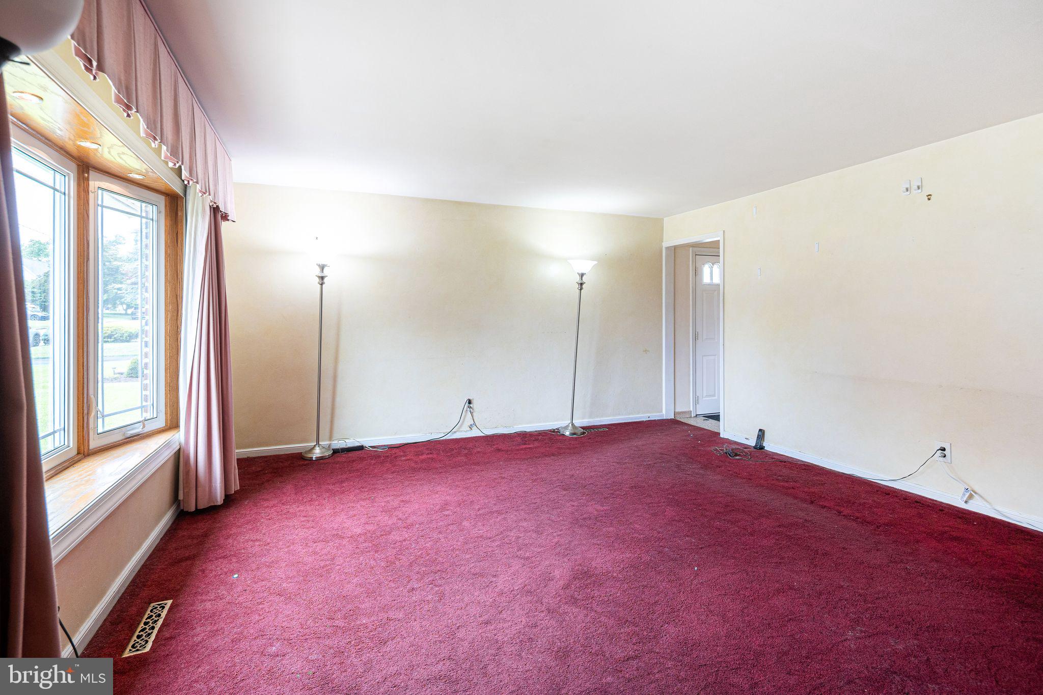 SOMERTON - Residential