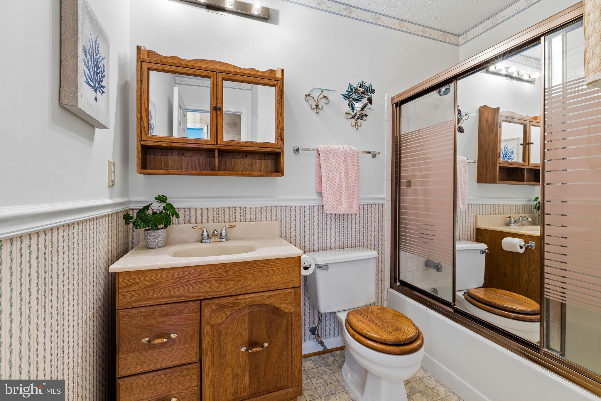 RIDGEWOOD ESTATES - Residential