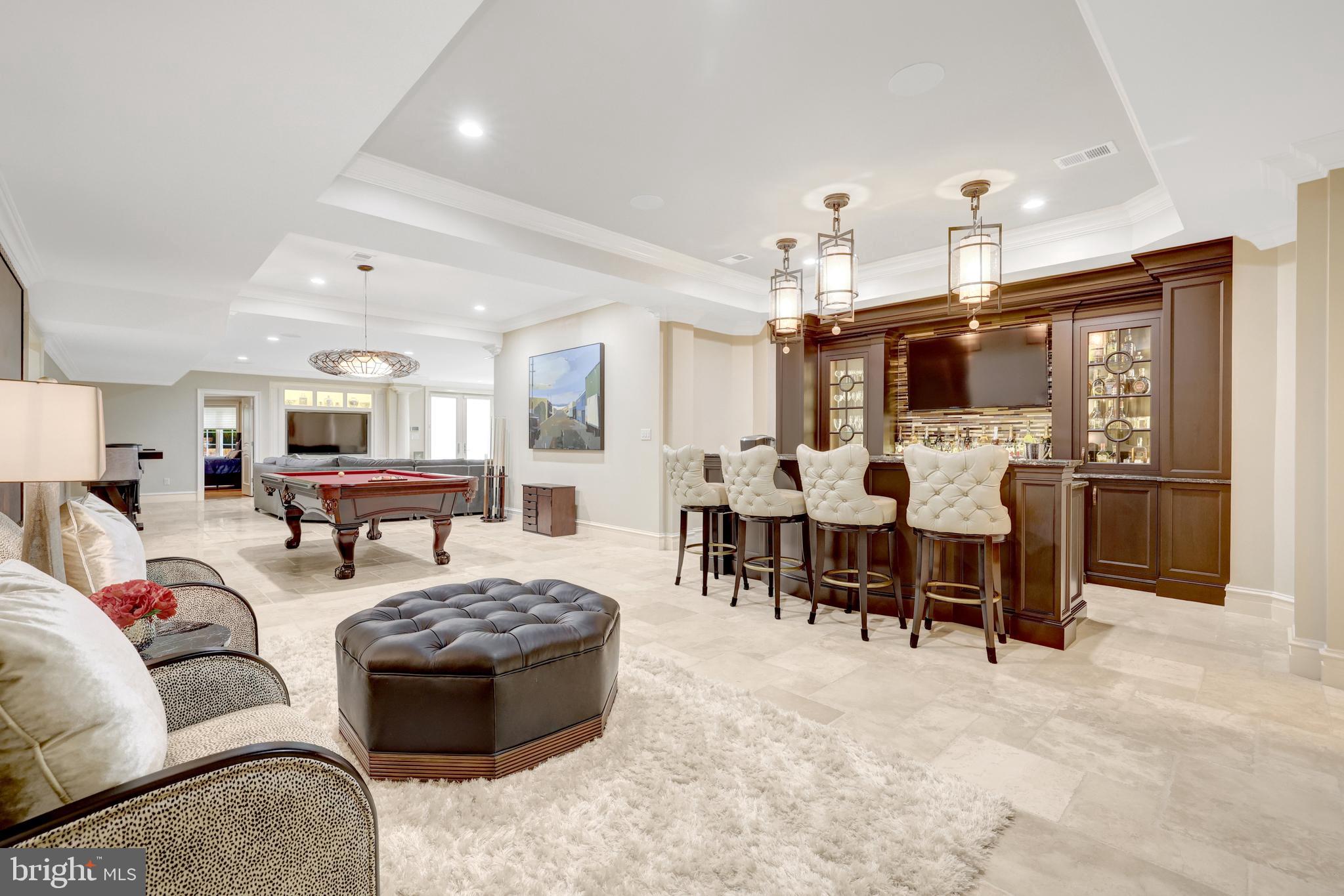 WOODSIDE ESTATES - Residential