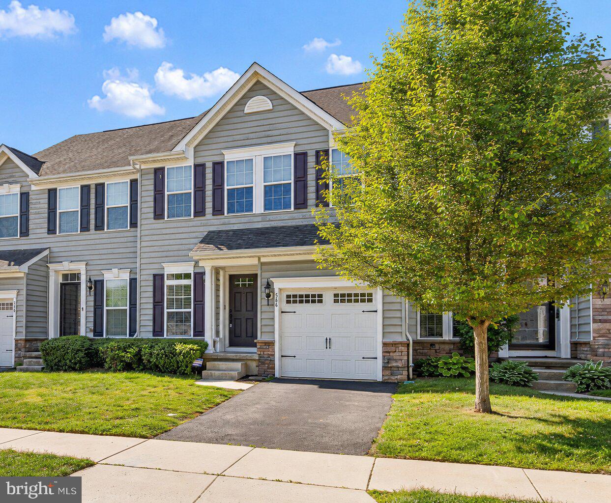 Welcome to 546 Canal Drive in the desirable Canal View at Crosslands community! This spacious 3-bedroom, 2.5-bath townhome offers approximately 2,650 sq ft of well-designed living space with room to spread out and enjoy. The main level features an open-concept layout with beautiful hardwood floors, creating a warm and inviting atmosphere perfect for everyday living and entertaining. The kitchen flows seamlessly into the dining and living areas, offering great functionality and natural flow throughout the home. Upstairs, the large primary suite includes a walk-in closet and a private full bathroom complete with a soaking tub and separate shower. Two additional generously sized bedrooms and another full bathroom complete the upper level. The lower level offers a spacious bonus room, ideal for a second living area, home office, gym, playroom, or media space, providing flexibility to fit your lifestyle needs. Conveniently located near shopping, dining, parks, and major commuter routes, this home offers comfort, space, and convenience in one of Middletown’s sought-after communities. Schedule your private tour today!