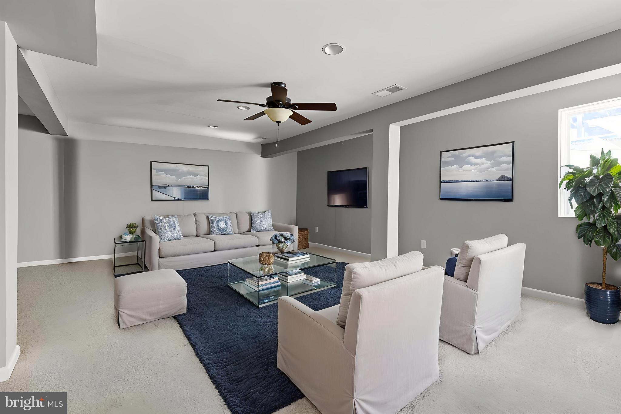 CANAL VIEW - Residential