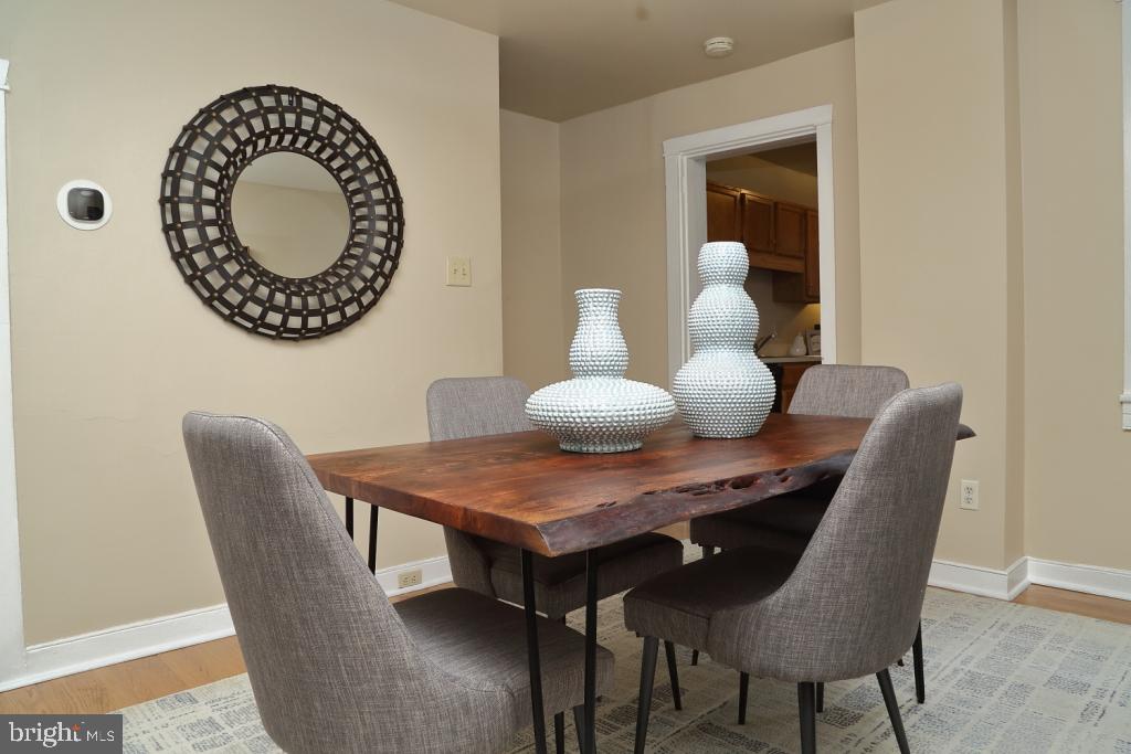 CHESTNUT HILL - Residential