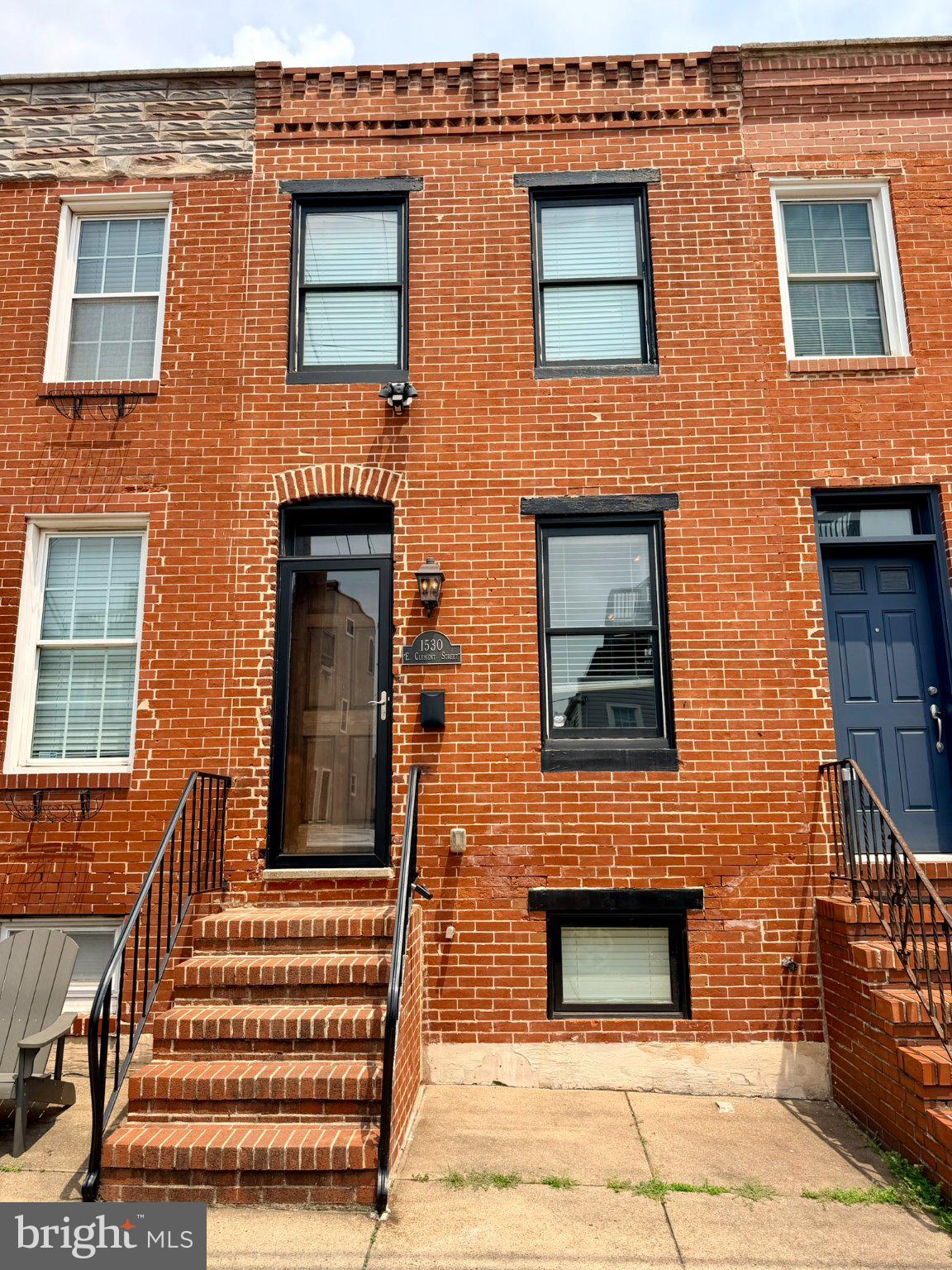 LOCUST POINT - Residential